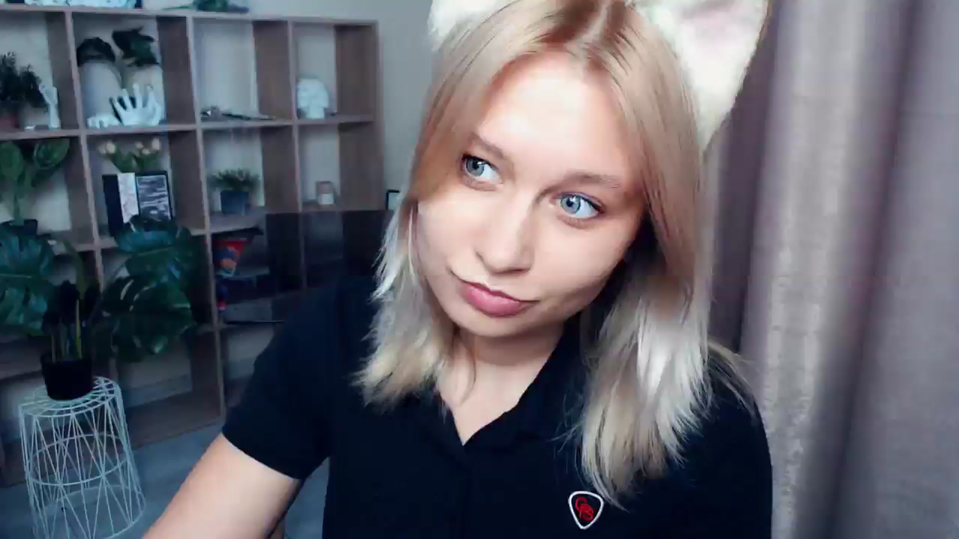 Gallery image thumbnail from Kukla_kolduna's myfreecams stream on, 05/24/2025, 17:00 image 14 of 20