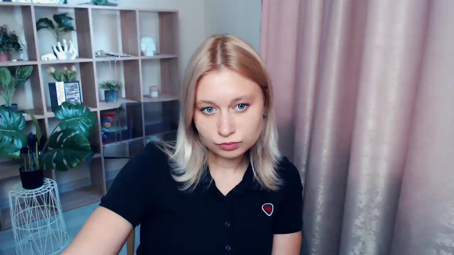 Gallery image thumbnail from Kukla_kolduna's myfreecams stream on, 05/24/2025, 17:00 image 7 of 20