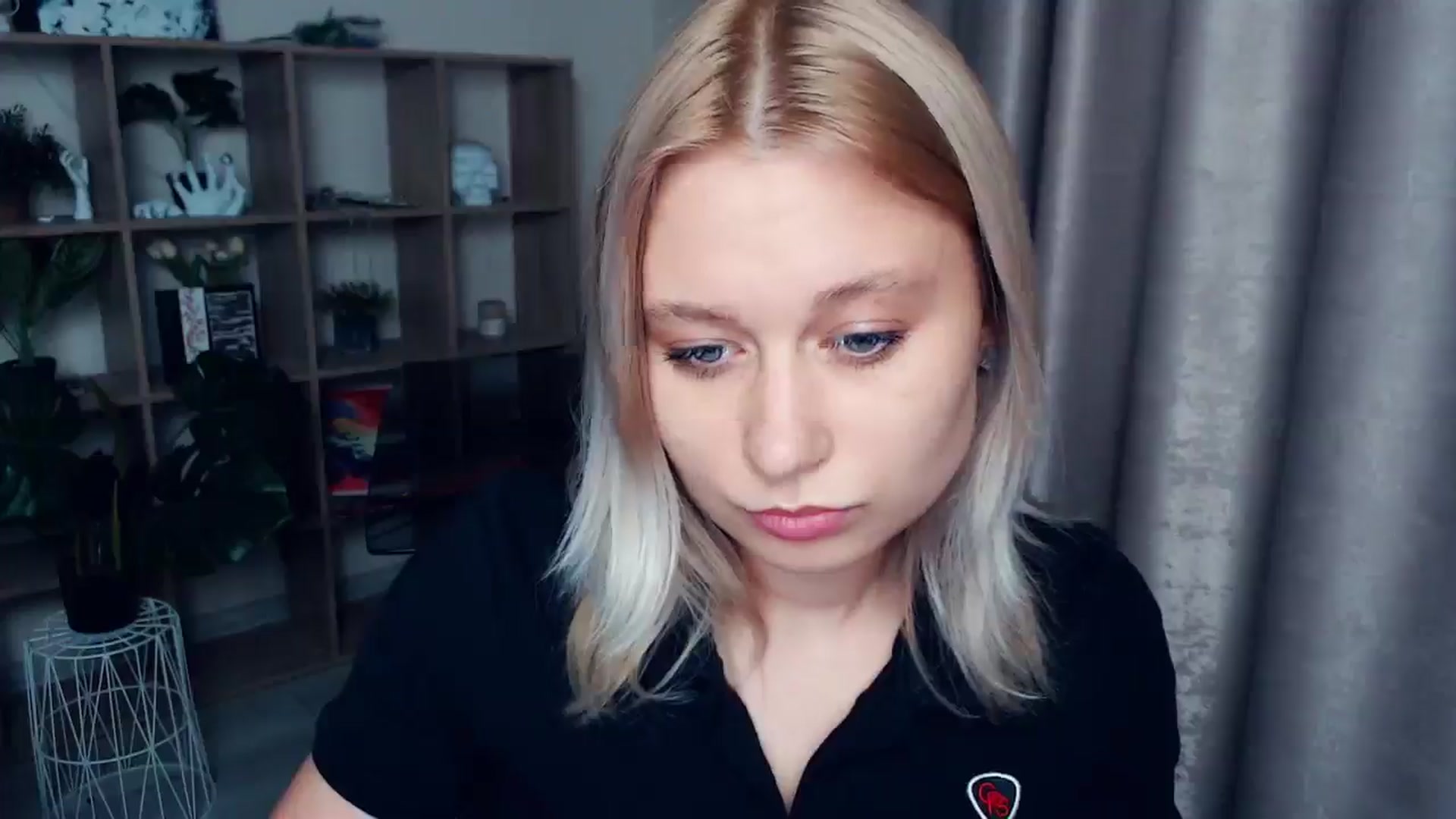 Gallery image thumbnail from Kukla_kolduna's myfreecams stream on, 05/24/2025, 18:15 image 13 of 20