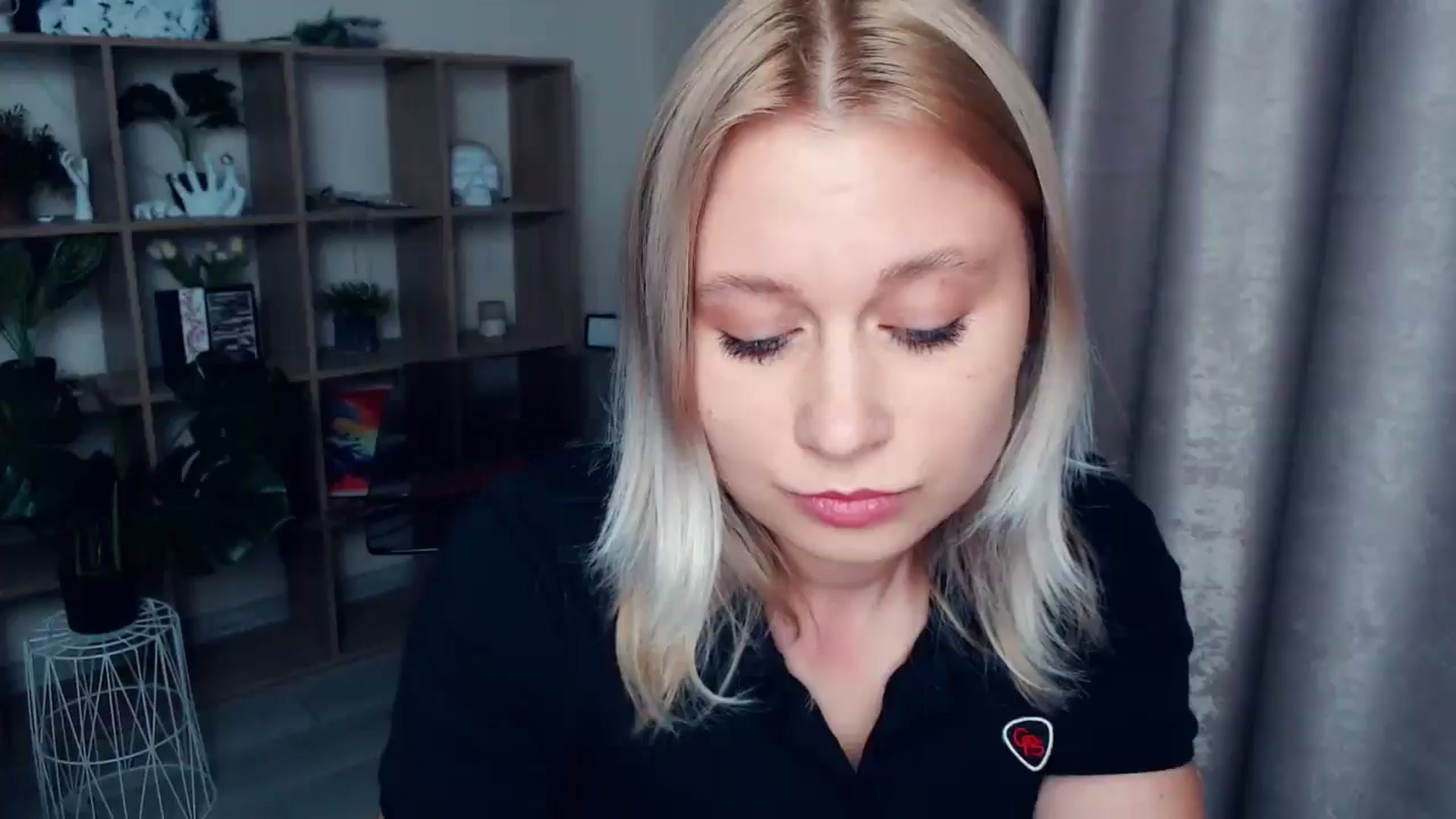 Gallery image thumbnail from Kukla_kolduna's myfreecams stream on, 05/24/2025, 18:15 image 16 of 20