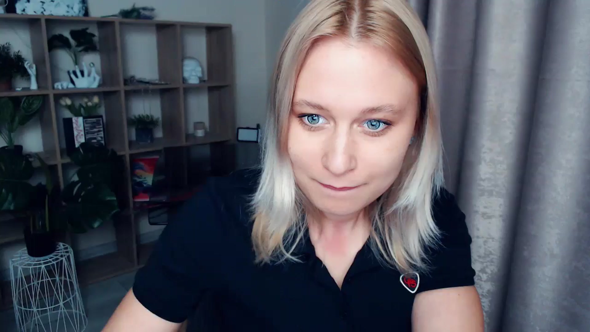 Gallery image thumbnail from Kukla_kolduna's myfreecams stream on, 05/24/2025, 18:15 image 17 of 20