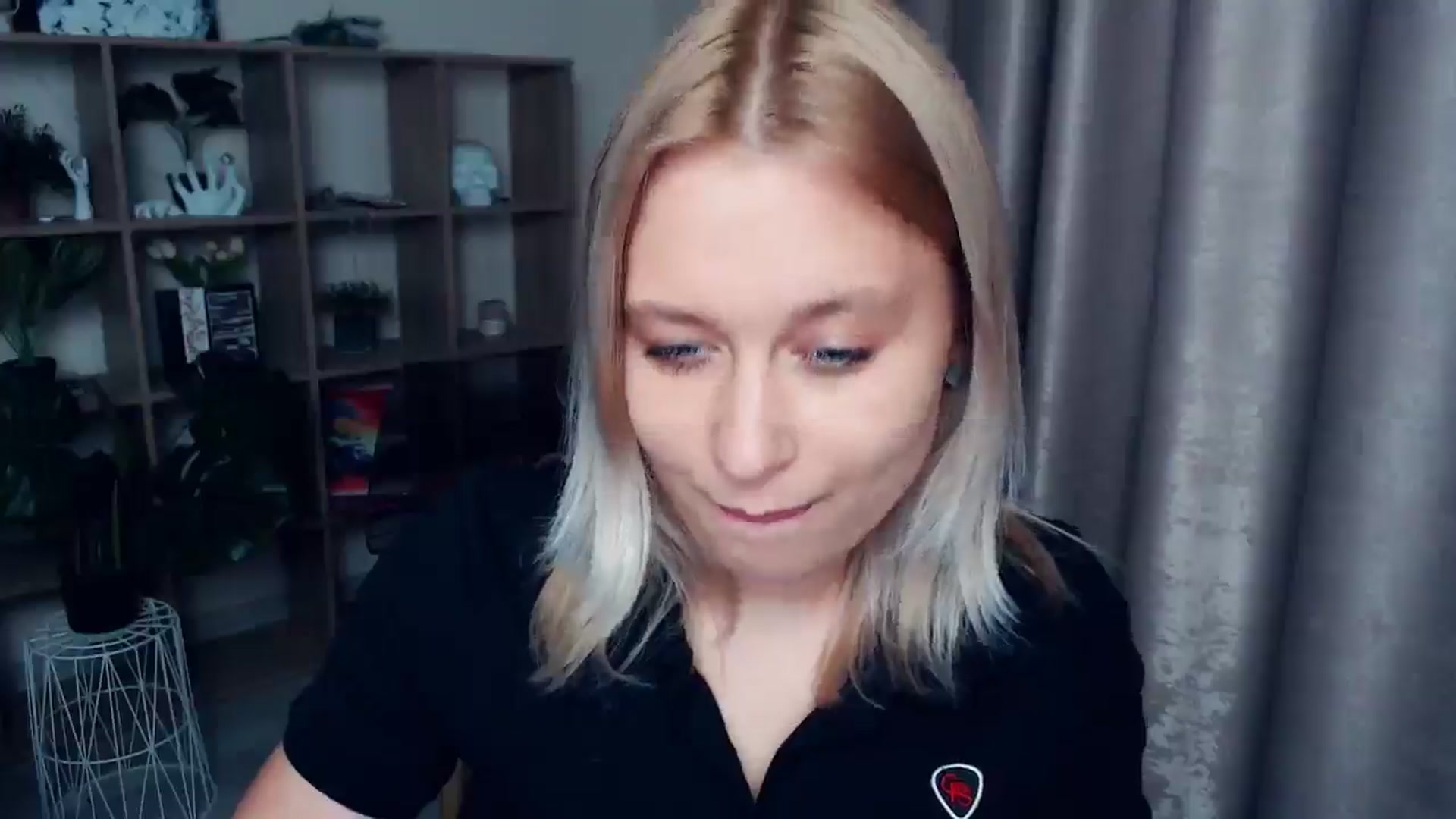 Gallery image thumbnail from Kukla_kolduna's myfreecams stream on, 05/24/2025, 18:15 image 15 of 20