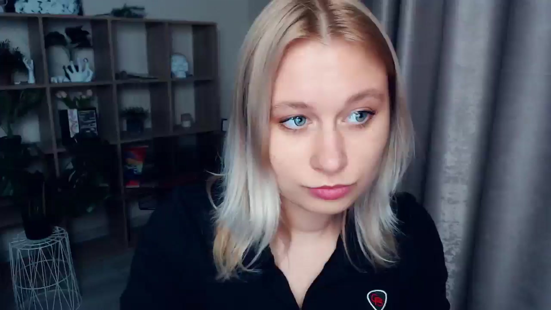 Gallery image thumbnail from Kukla_kolduna's myfreecams stream on, 05/24/2025, 18:15 image 12 of 20