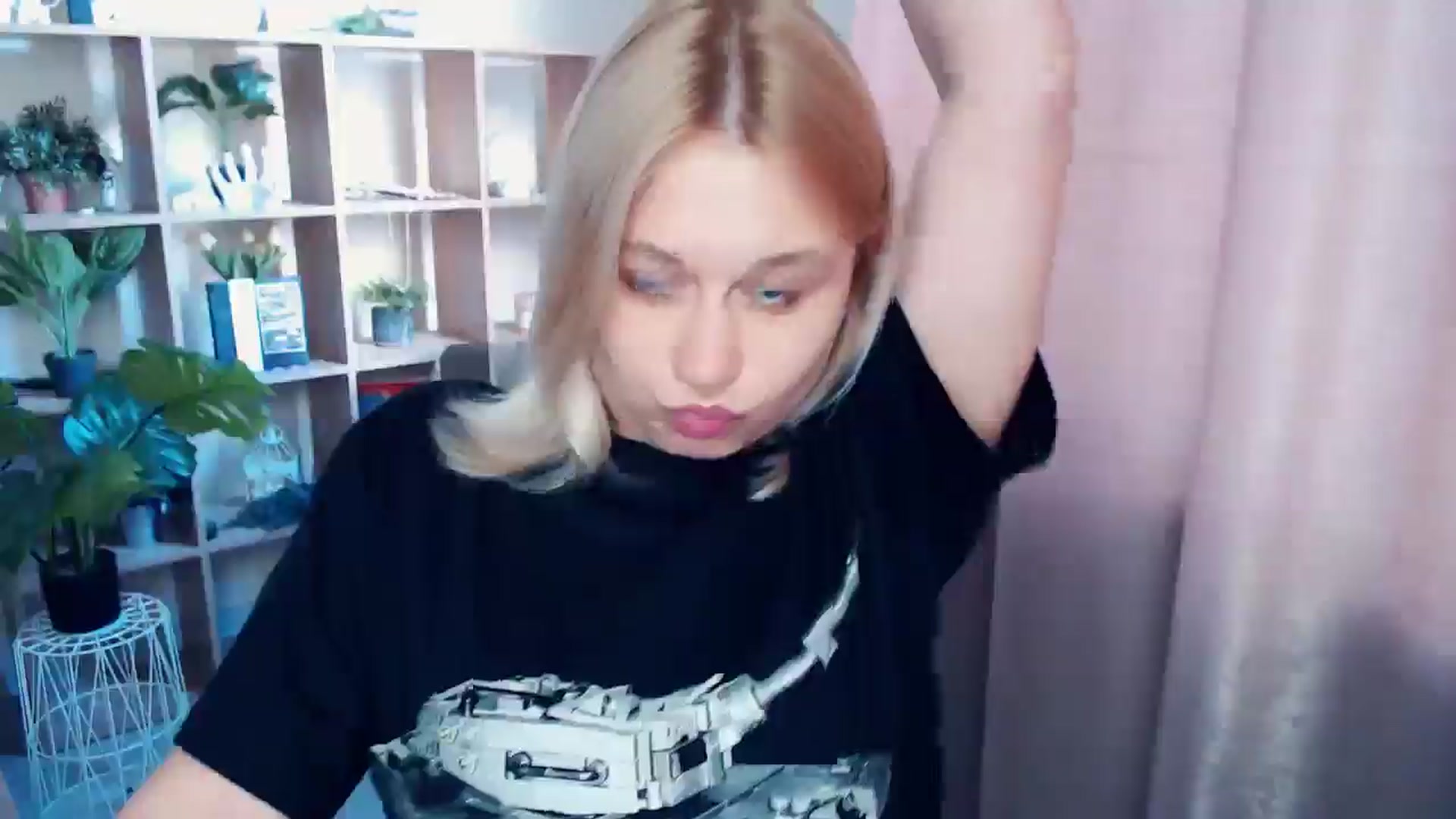 Gallery image thumbnail from Kukla_kolduna's myfreecams stream on, 05/30/2025, 17:53 image 10 of 20