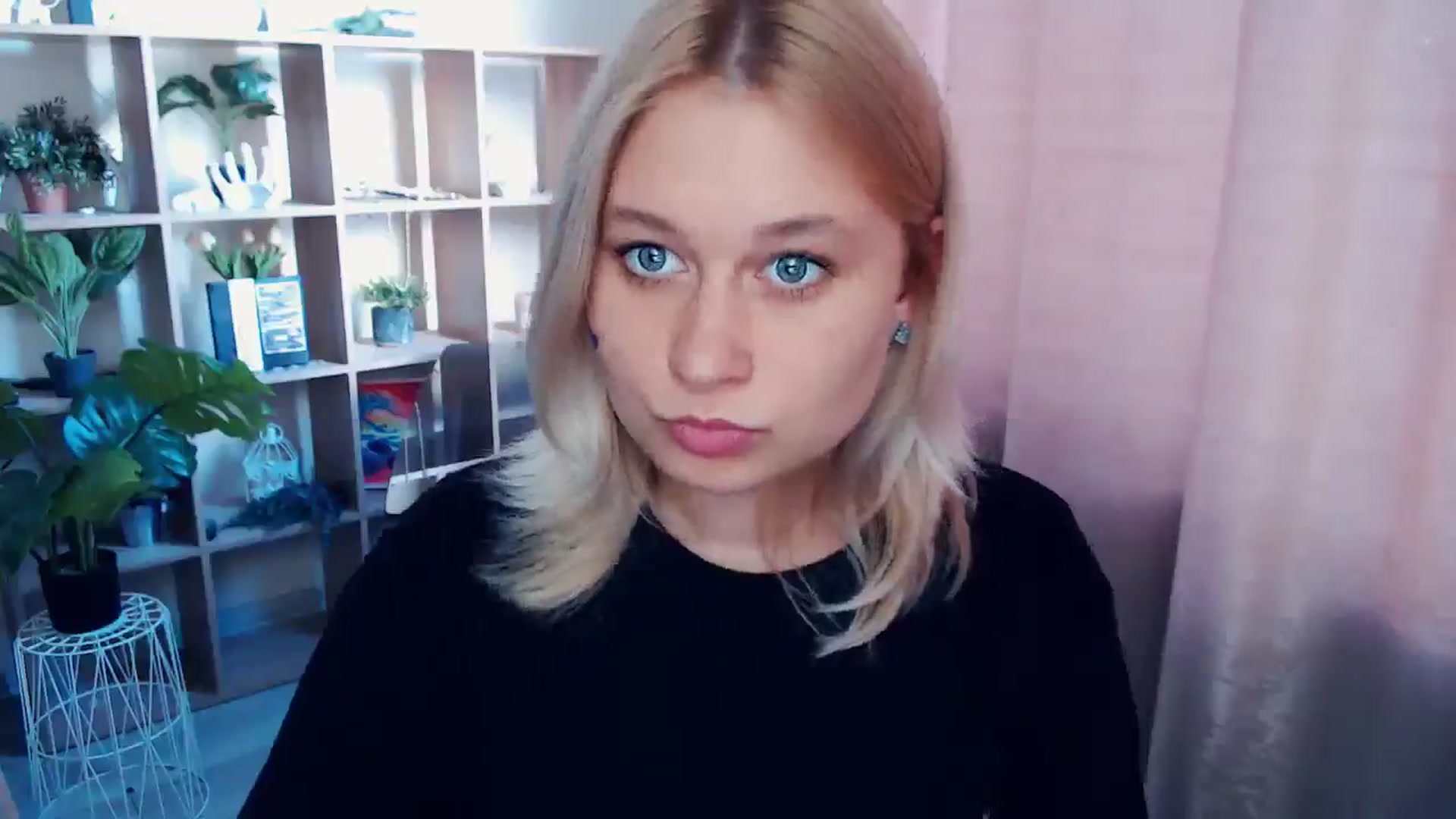Gallery image thumbnail from Kukla_kolduna's myfreecams stream on, 05/30/2025, 17:53 image 4 of 20