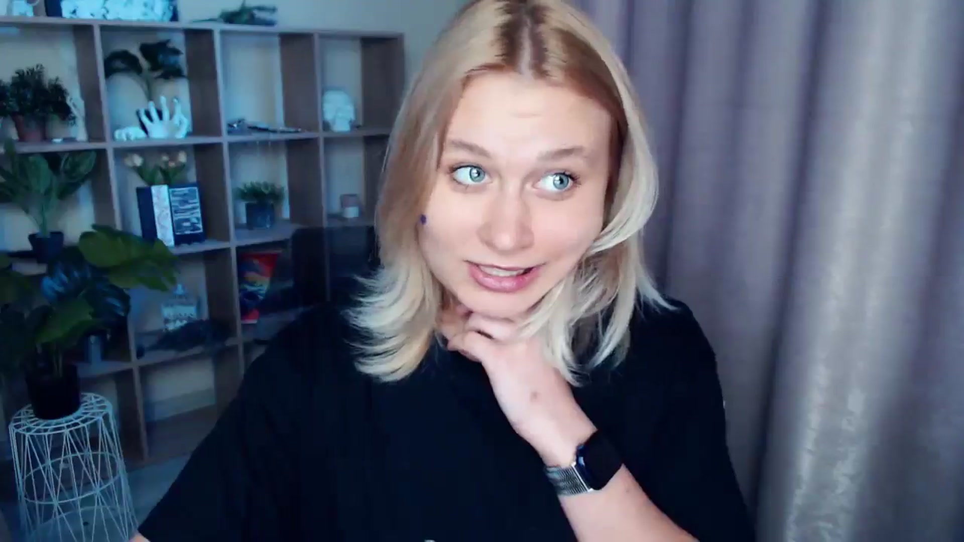 Gallery image thumbnail from Kukla_kolduna's myfreecams stream on, 05/30/2025, 17:53 image 20 of 20