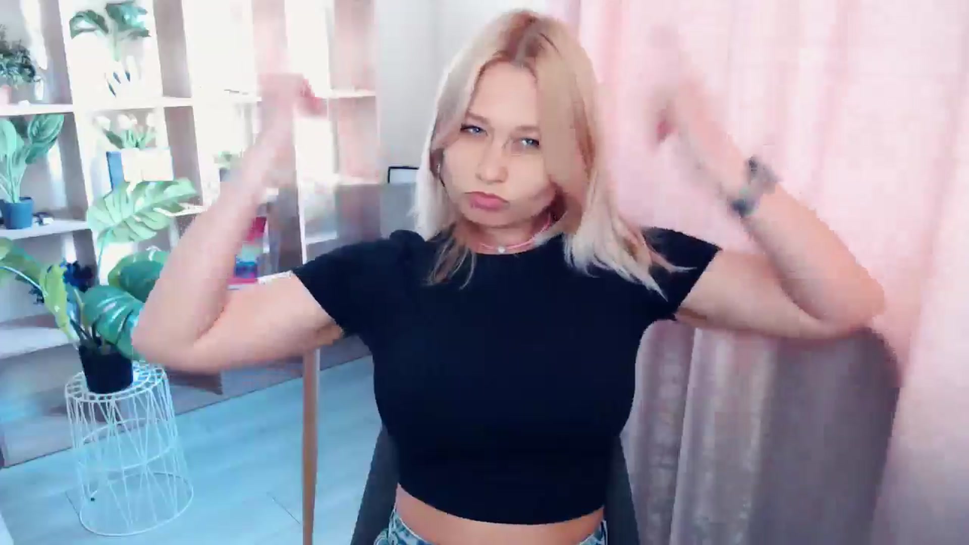 Gallery image thumbnail from Kukla_kolduna's myfreecams stream on, 05/31/2025, 16:04 image 20 of 20