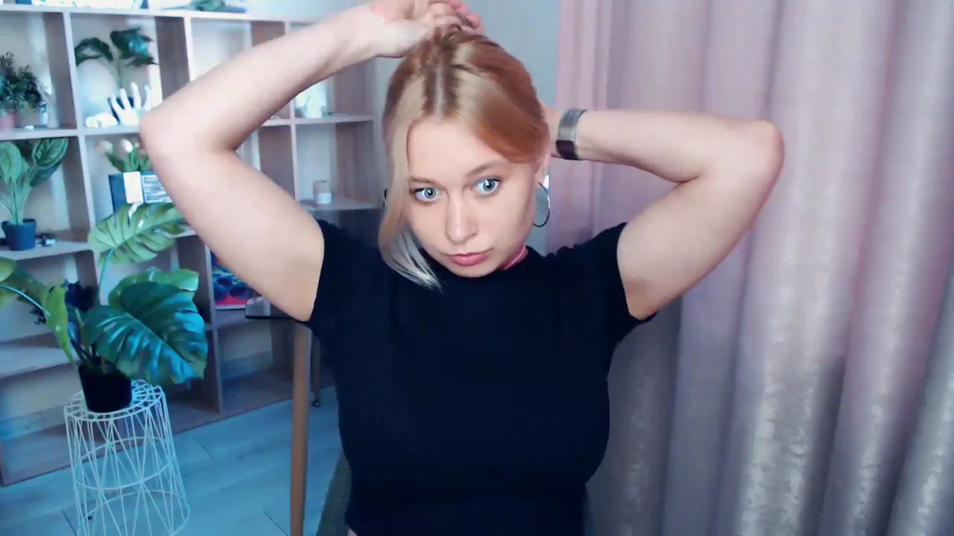 Gallery image thumbnail from Kukla_kolduna's myfreecams stream on, 05/31/2025, 18:09 image 6 of 20