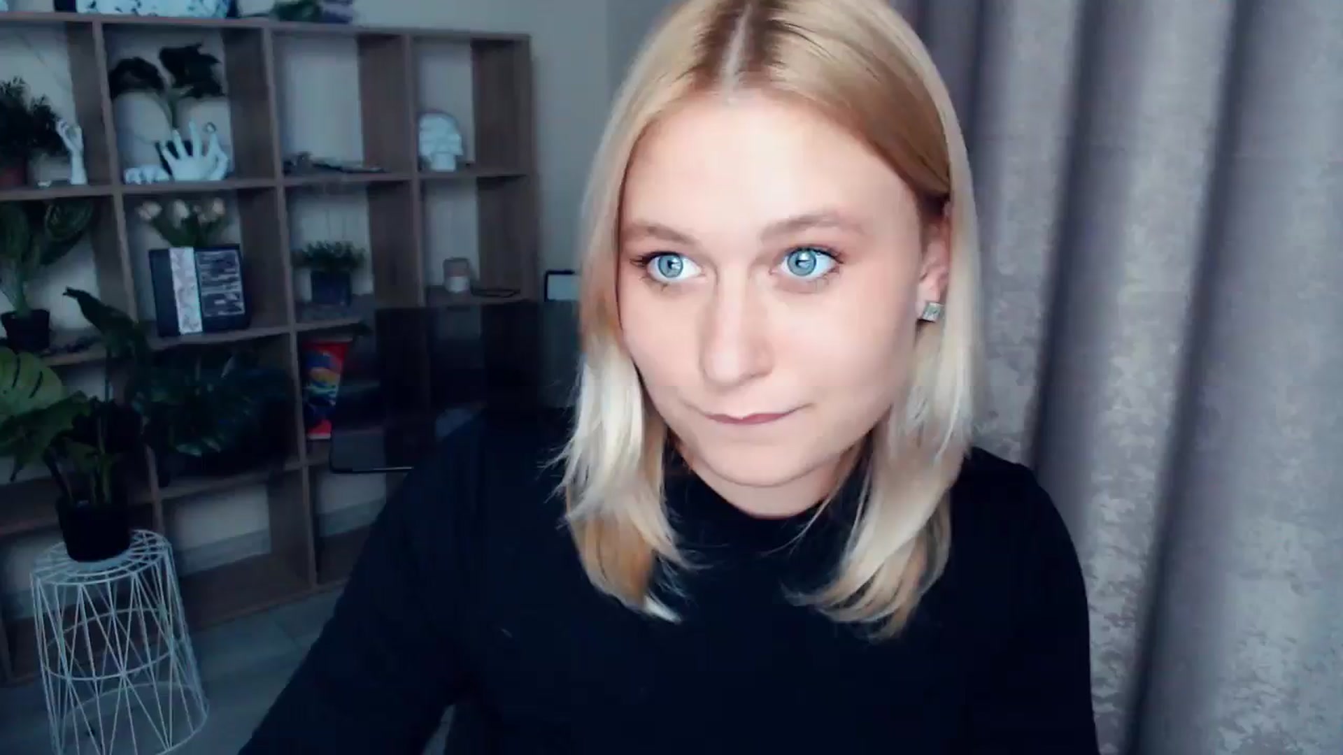 Gallery image thumbnail from Kukla_kolduna's myfreecams stream on, 06/01/2025, 18:18 image 18 of 20