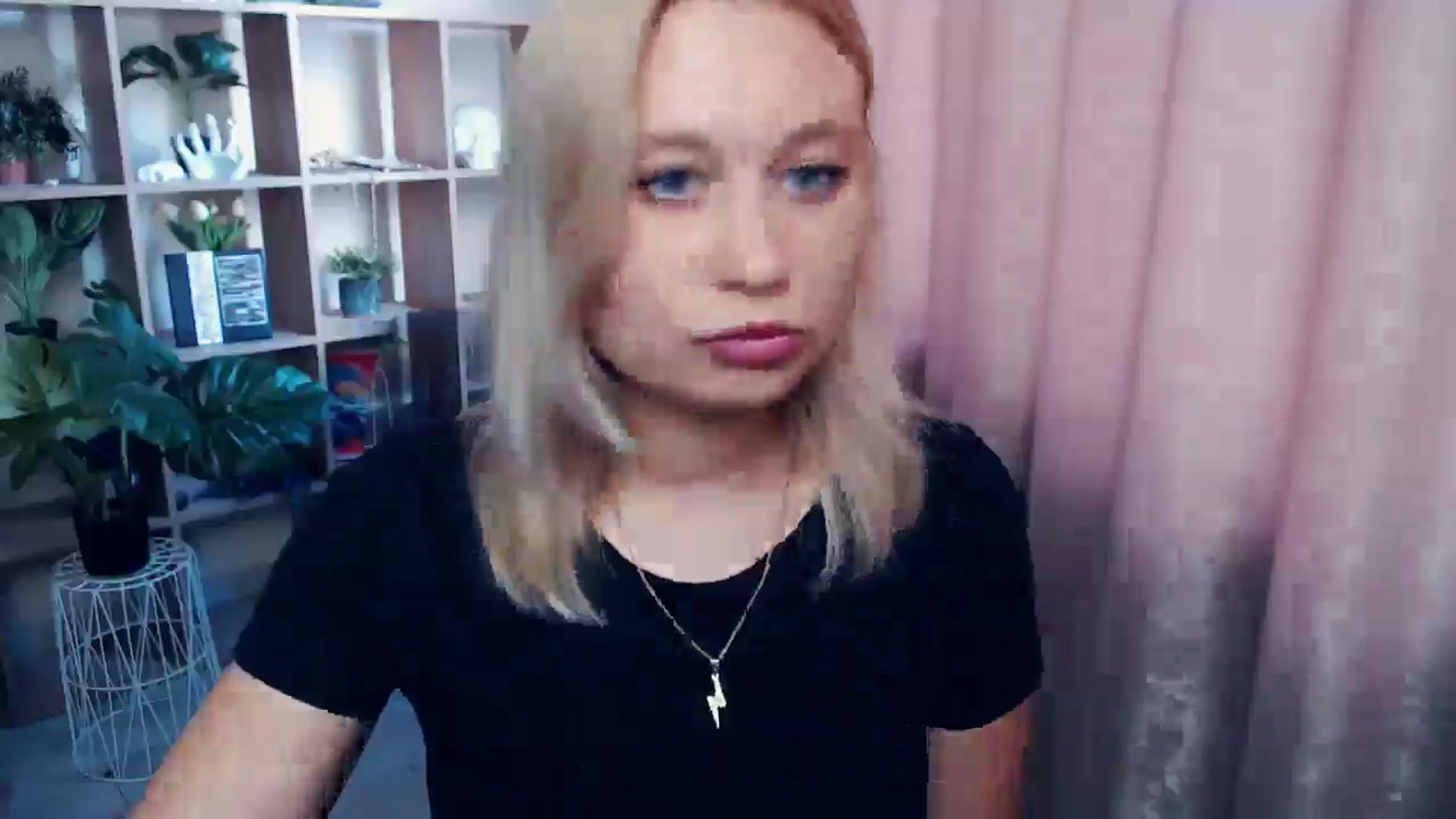 Gallery image thumbnail from Kukla_kolduna's myfreecams stream on, 06/05/2025, 17:23 image 12 of 20