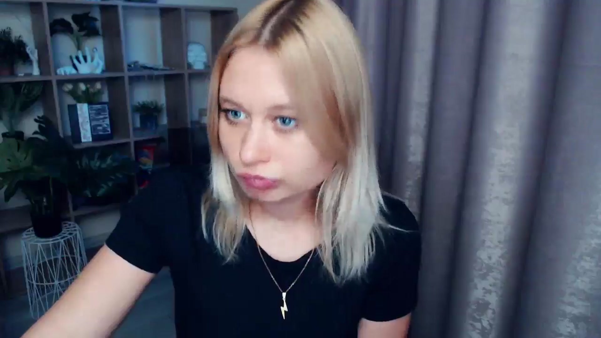 Gallery image thumbnail from Kukla_kolduna's myfreecams stream on, 06/05/2025, 18:20 image 11 of 20