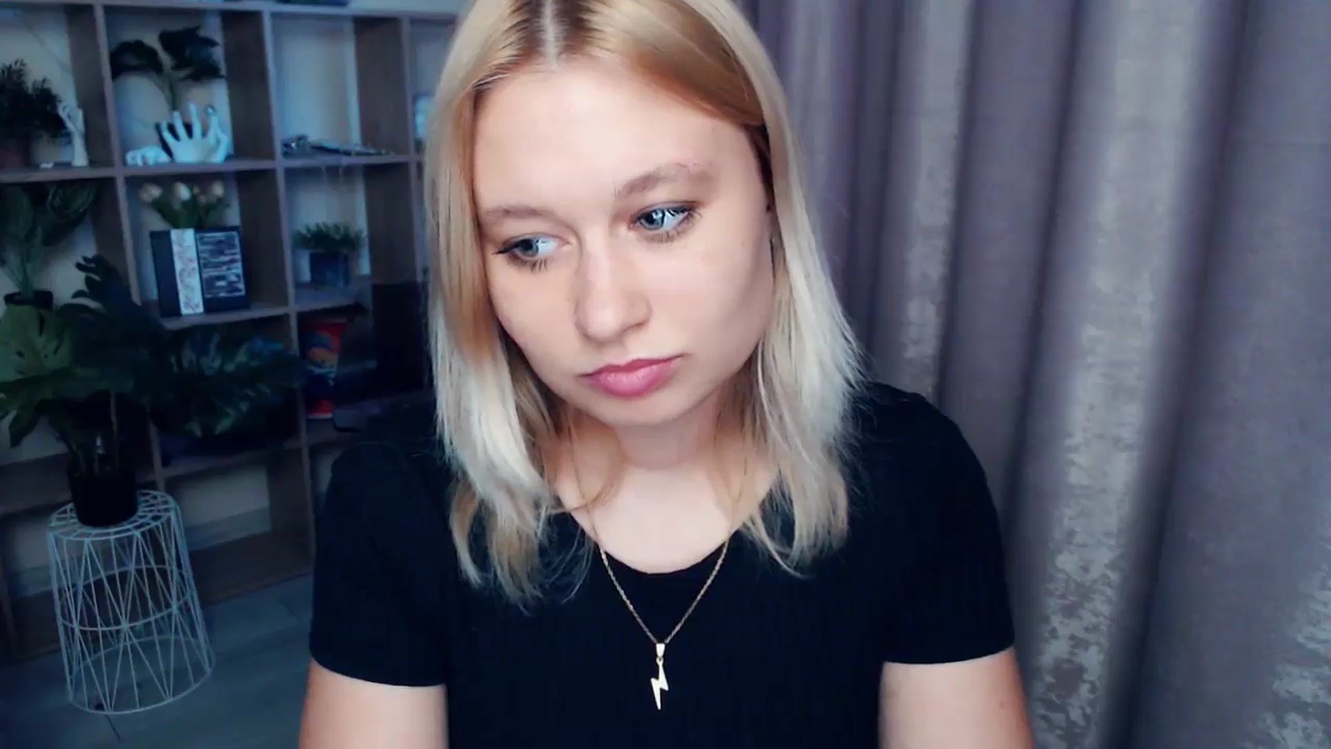 Gallery image thumbnail from Kukla_kolduna's myfreecams stream on, 06/05/2025, 18:20 image 8 of 20