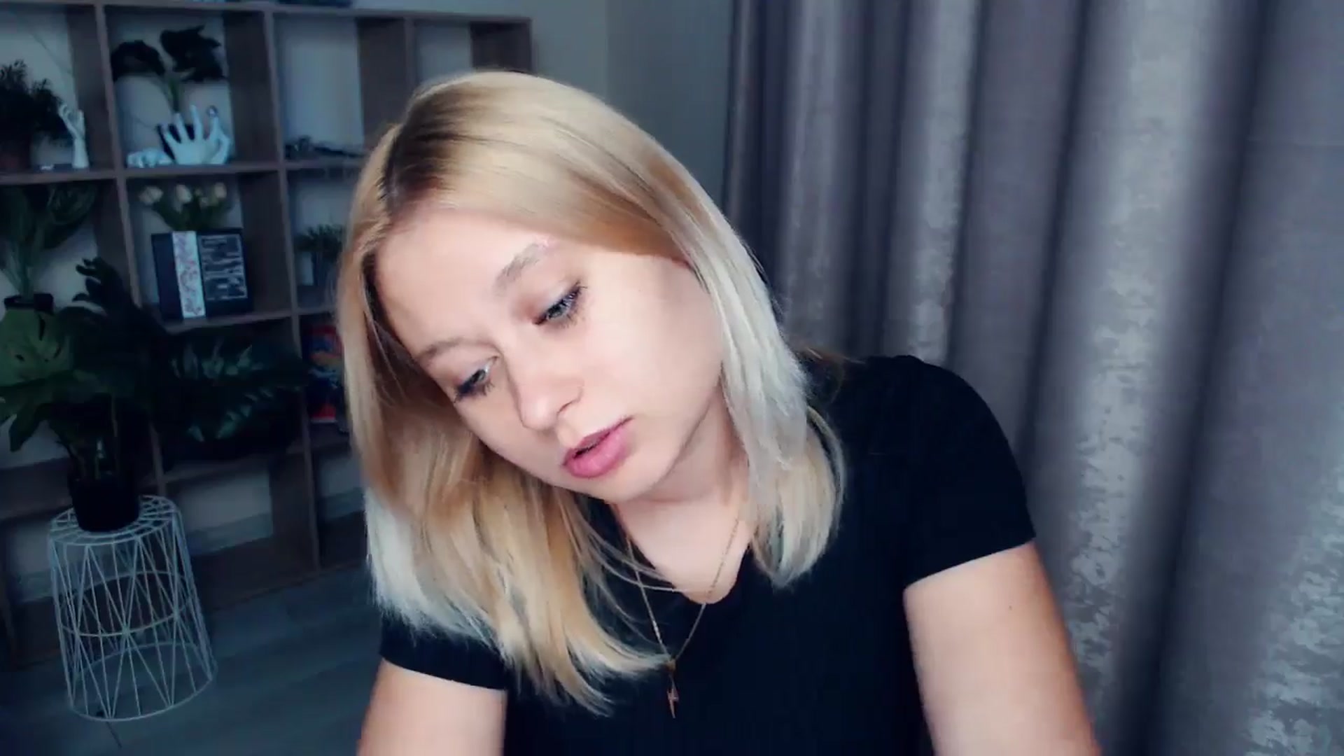 Gallery image thumbnail from Kukla_kolduna's myfreecams stream on, 06/05/2025, 18:20 image 17 of 20