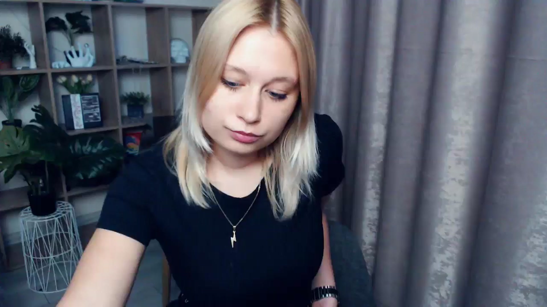 Gallery image thumbnail from Kukla_kolduna's myfreecams stream on, 06/05/2025, 18:20 image 20 of 20