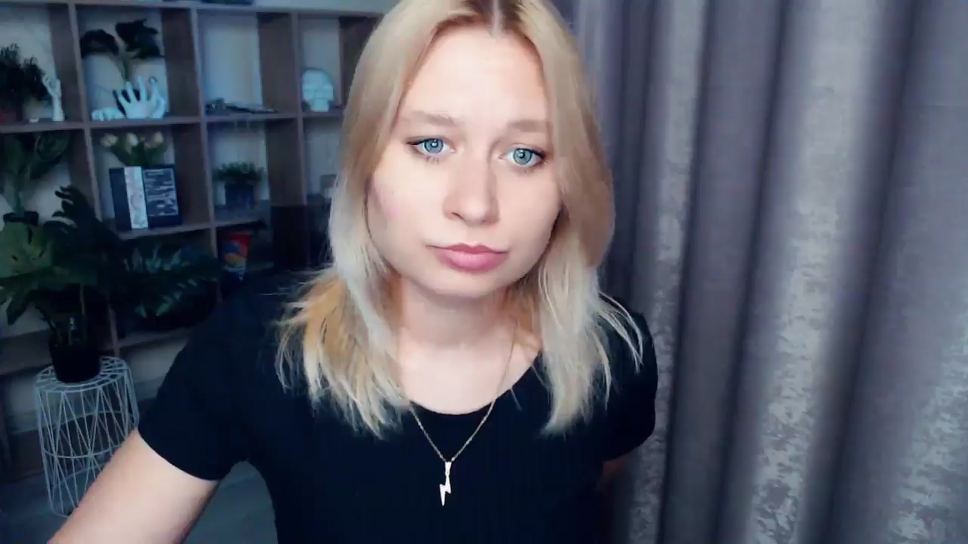 Gallery image thumbnail from Kukla_kolduna's myfreecams stream on, 06/05/2025, 18:20 image 13 of 20