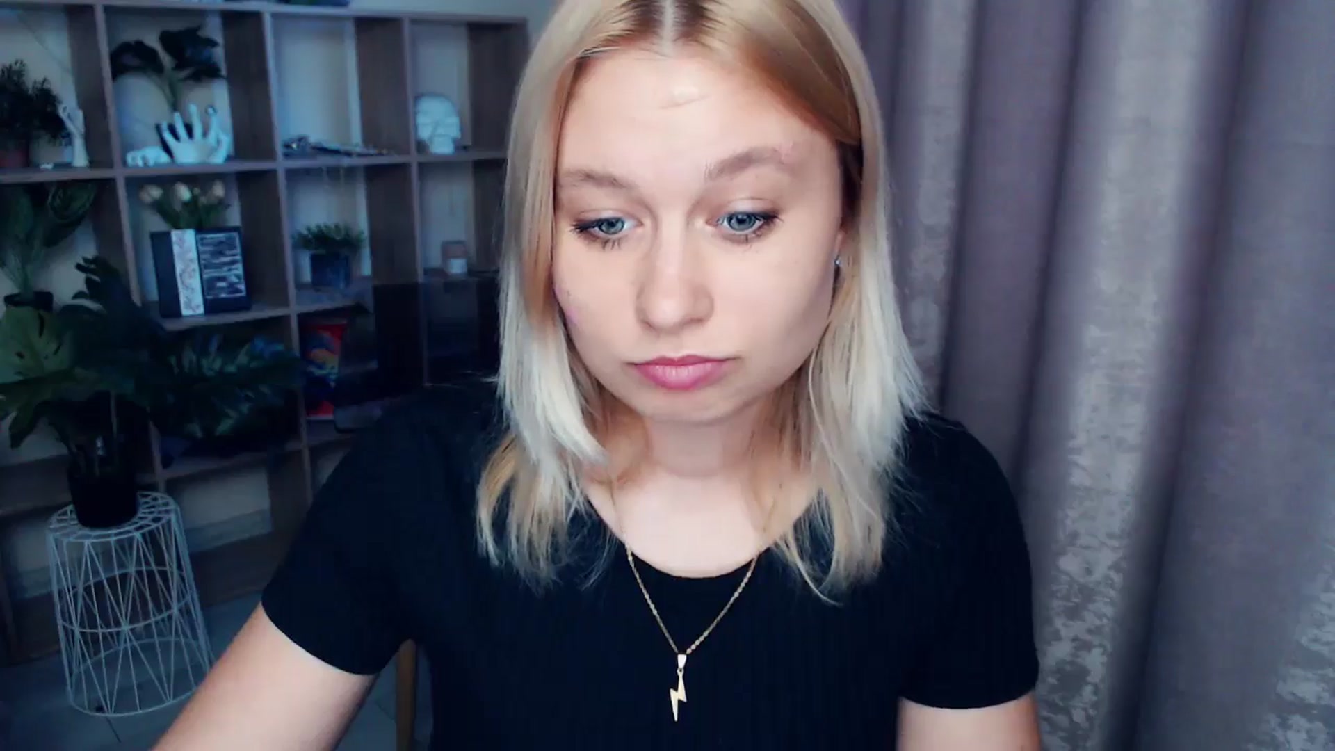 Gallery image thumbnail from Kukla_kolduna's myfreecams stream on, 06/05/2025, 18:20 image 7 of 20