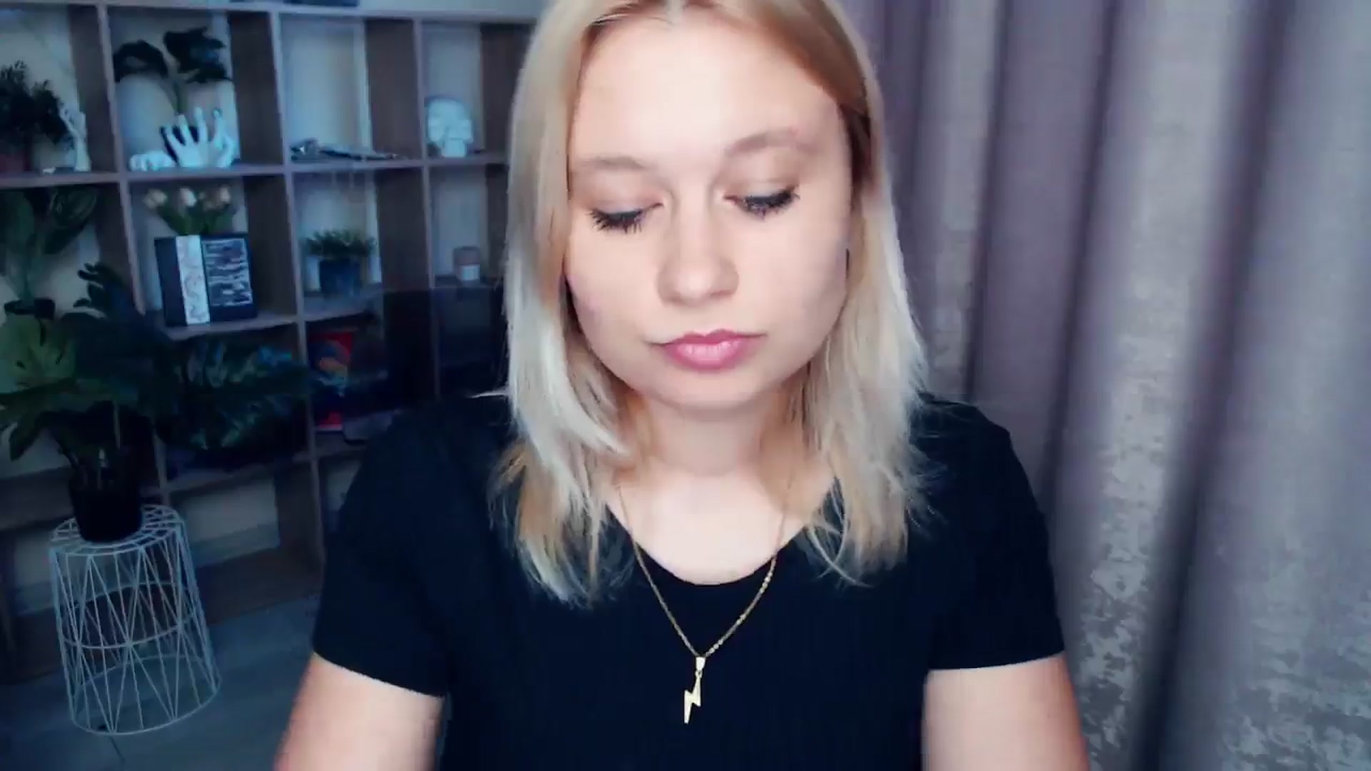 Gallery image thumbnail from Kukla_kolduna's myfreecams stream on, 06/05/2025, 18:20 image 5 of 20