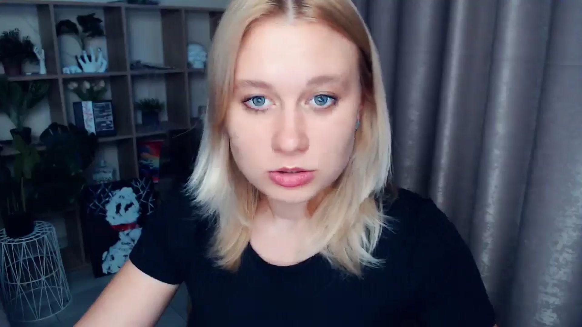 Gallery image thumbnail from Kukla_kolduna's myfreecams stream on, 06/06/2025, 18:38 image 8 of 20