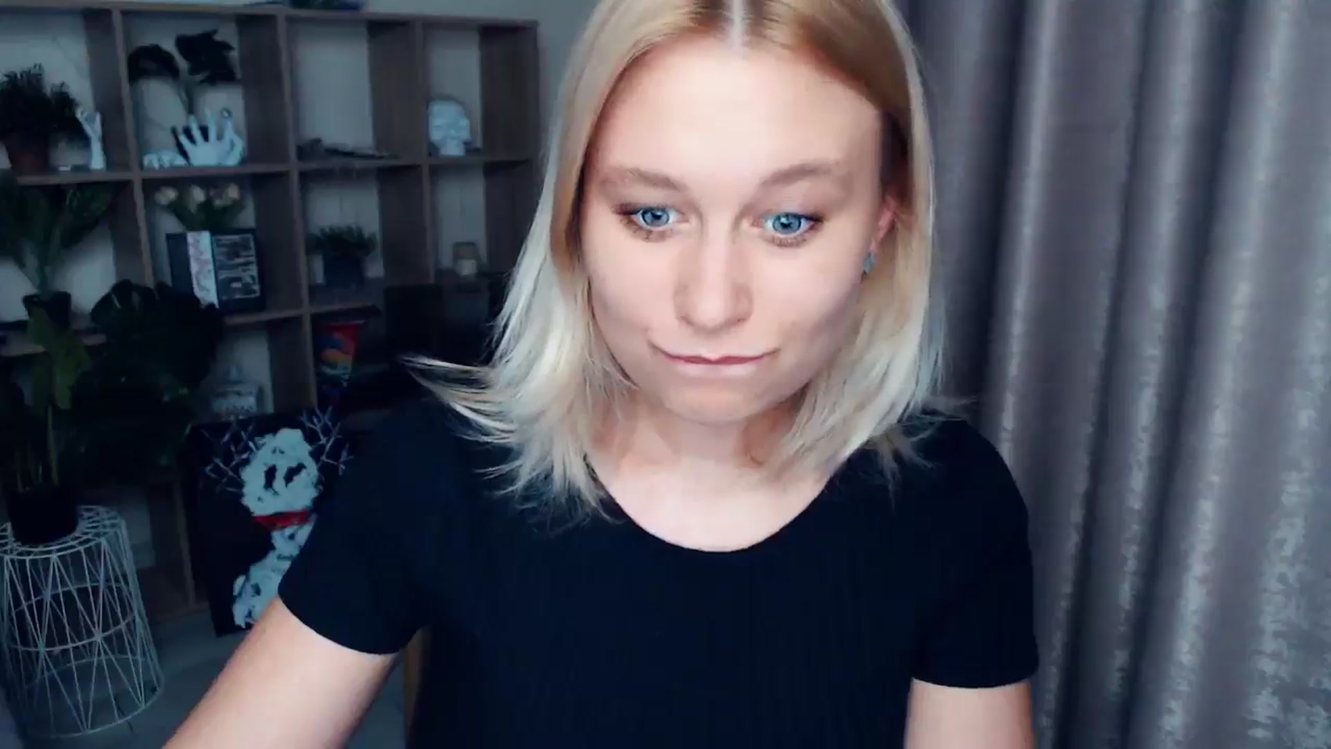 Gallery image thumbnail from Kukla_kolduna's myfreecams stream on, 06/06/2025, 18:38 image 13 of 20
