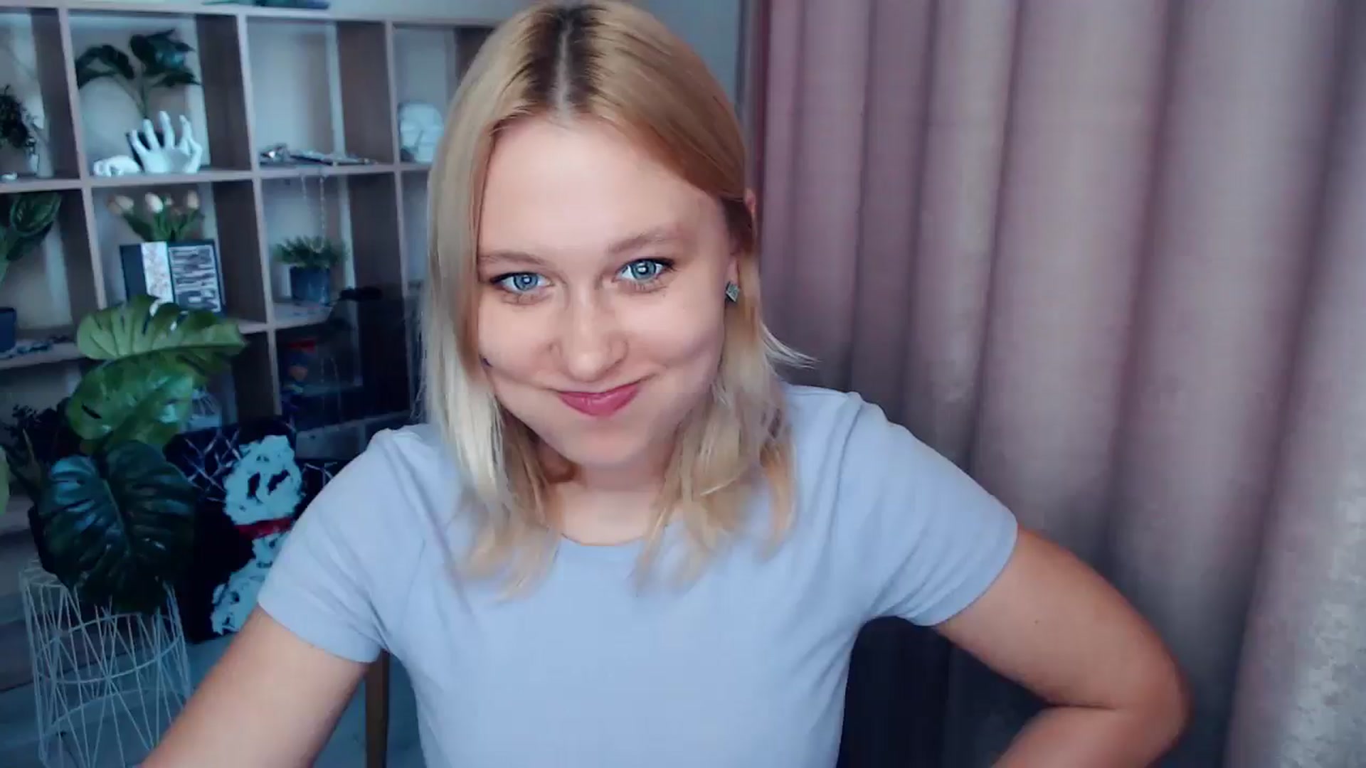 Gallery image thumbnail from Kukla_kolduna's myfreecams stream on, 06/08/2025, 15:39 image 19 of 20