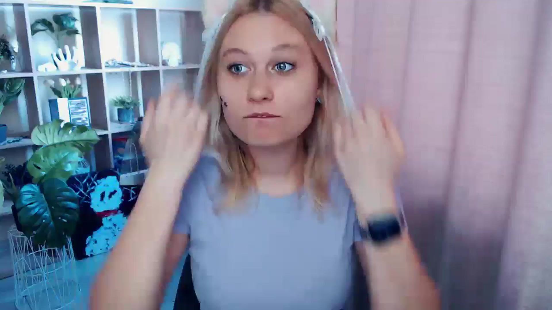 Gallery image thumbnail from Kukla_kolduna's myfreecams stream on, 06/08/2025, 15:39 image 7 of 20