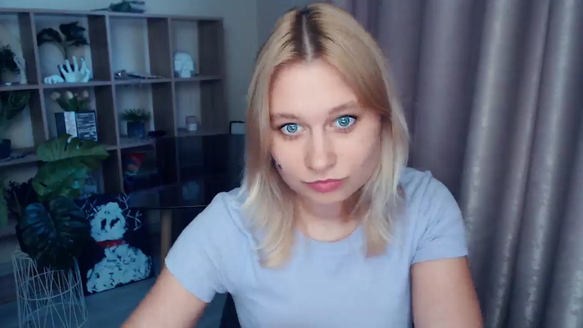 Gallery image thumbnail from Kukla_kolduna's myfreecams stream on, 06/08/2025, 18:10 image 6 of 20