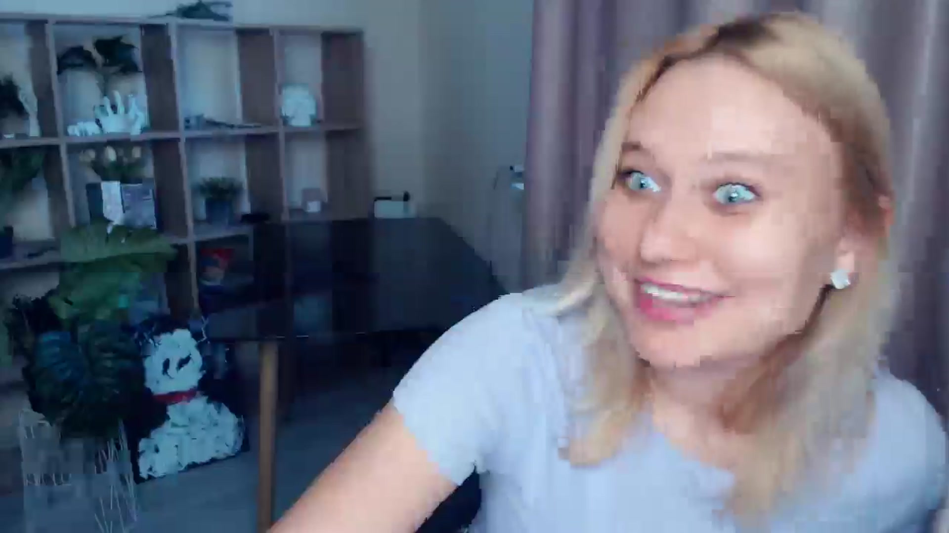 Gallery image thumbnail from Kukla_kolduna's myfreecams stream on, 06/08/2025, 18:10 image 10 of 20