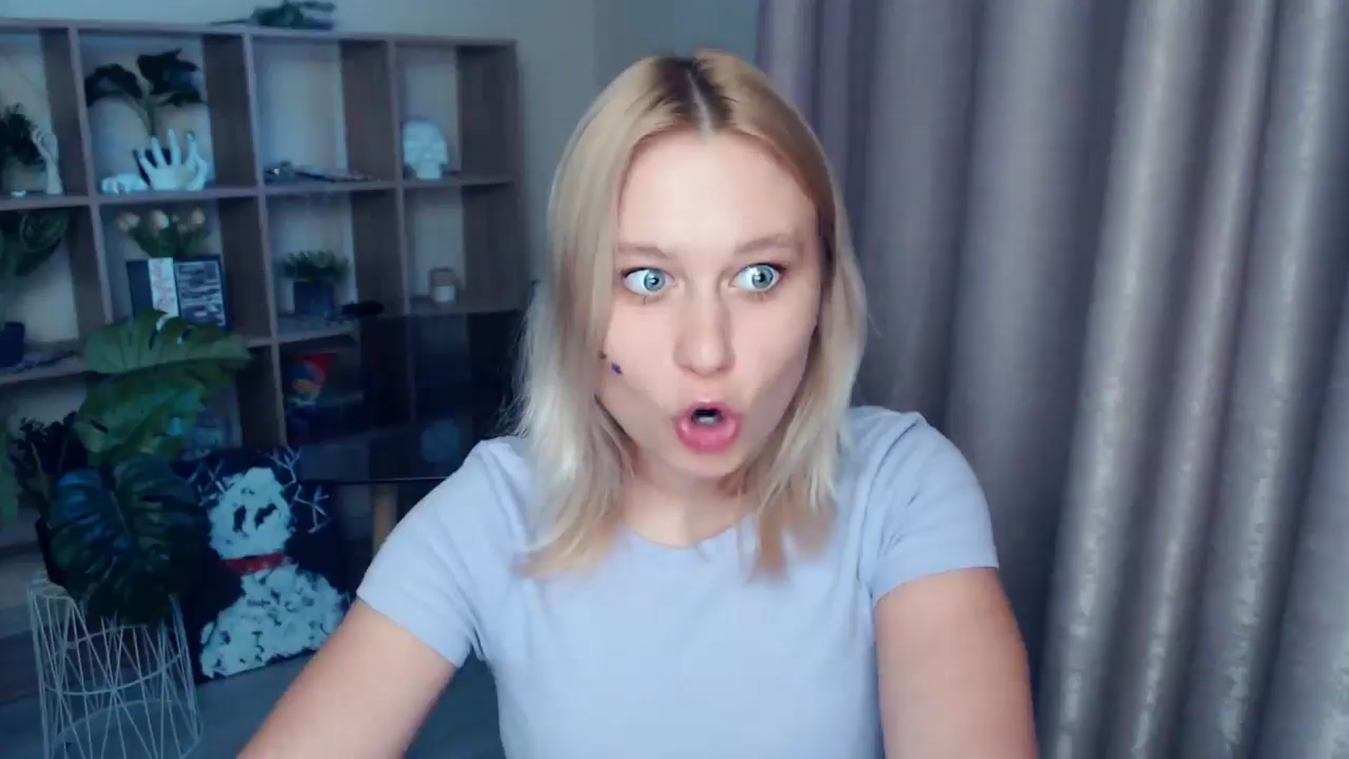 Gallery image thumbnail from Kukla_kolduna's myfreecams stream on, 06/08/2025, 18:10 image 14 of 20
