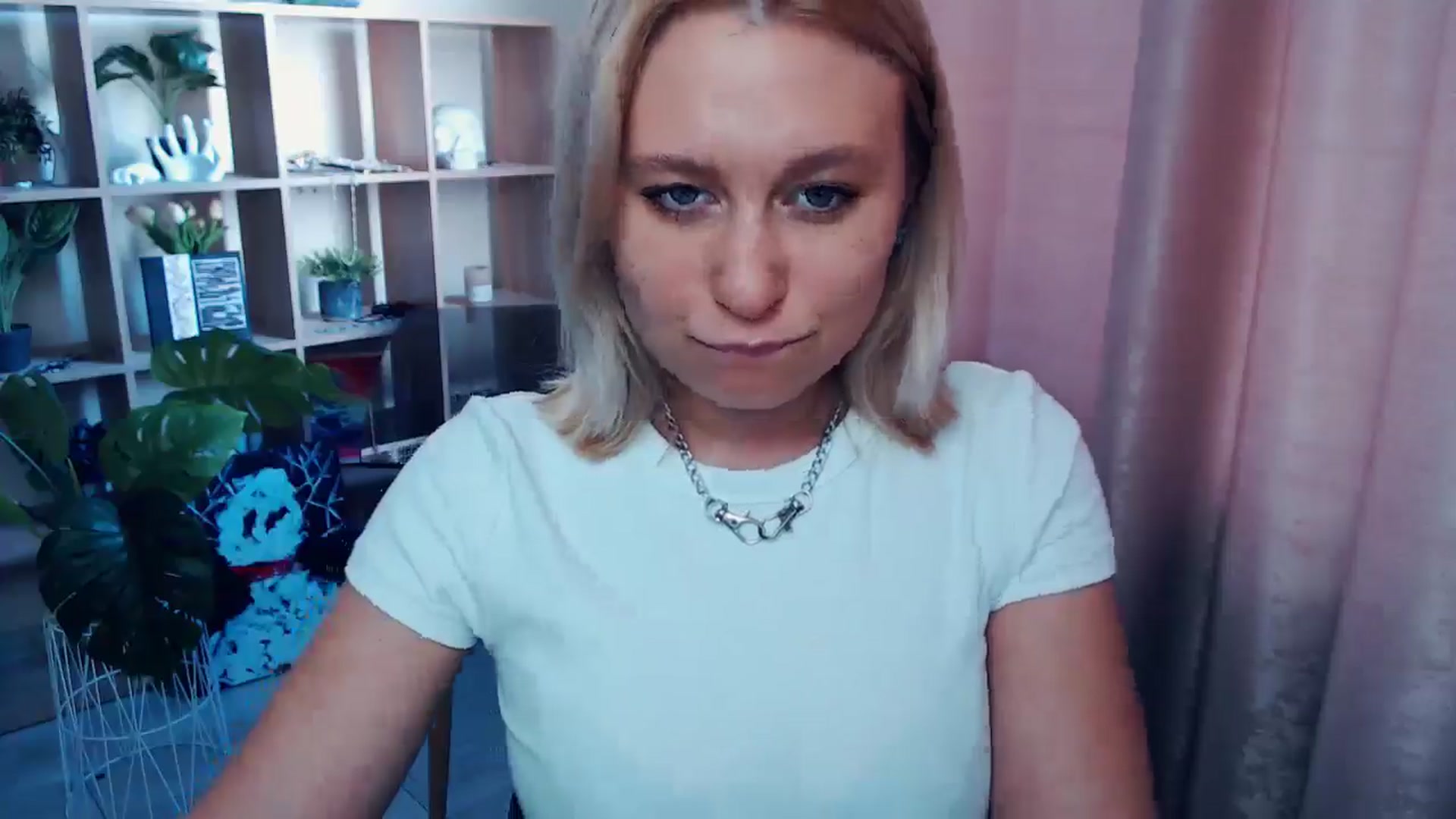 Gallery image thumbnail from Kukla_kolduna's myfreecams stream on, 06/11/2025, 14:53 image 11 of 20