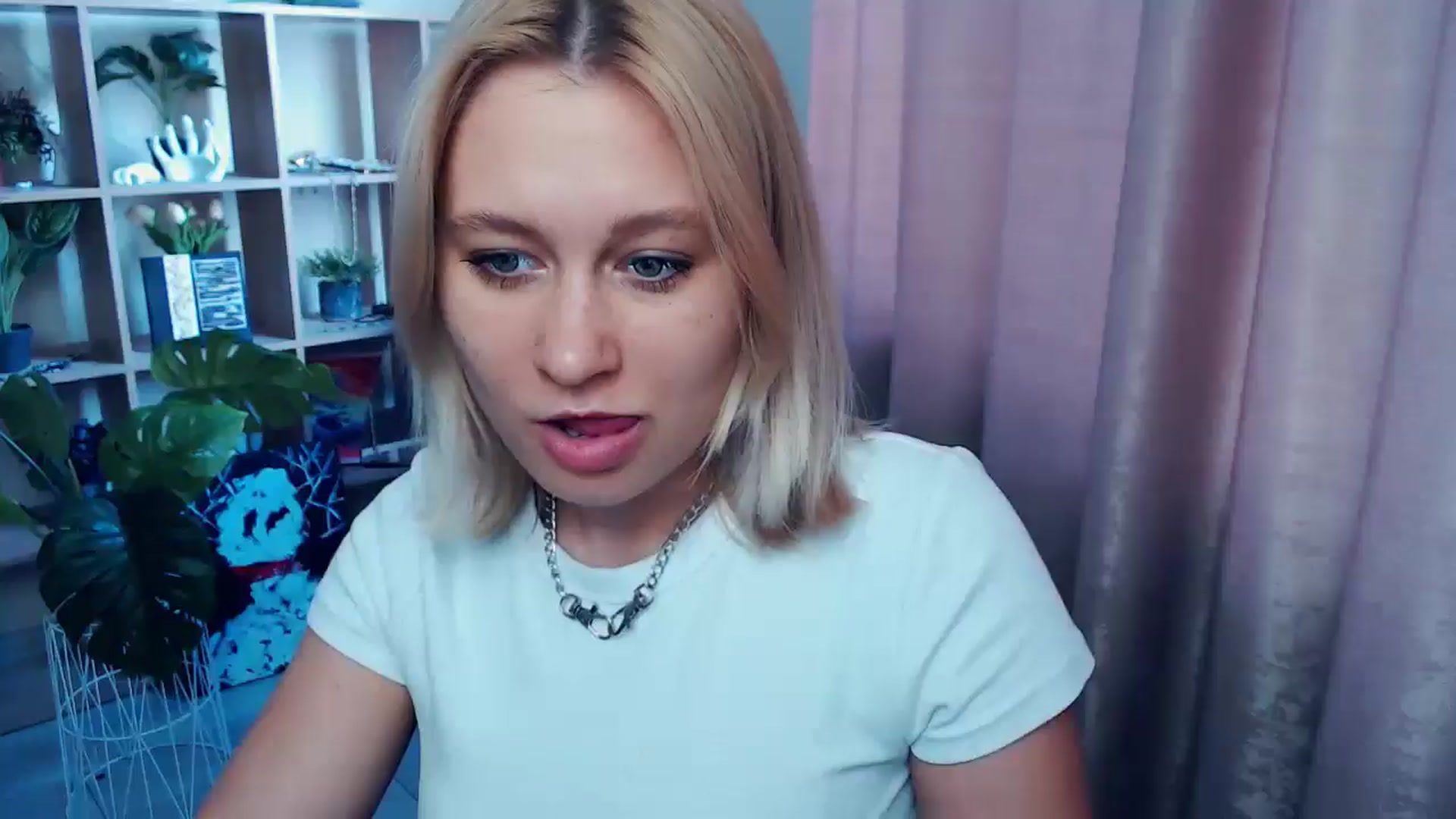 Gallery image thumbnail from Kukla_kolduna's myfreecams stream on, 06/11/2025, 14:53 image 8 of 20