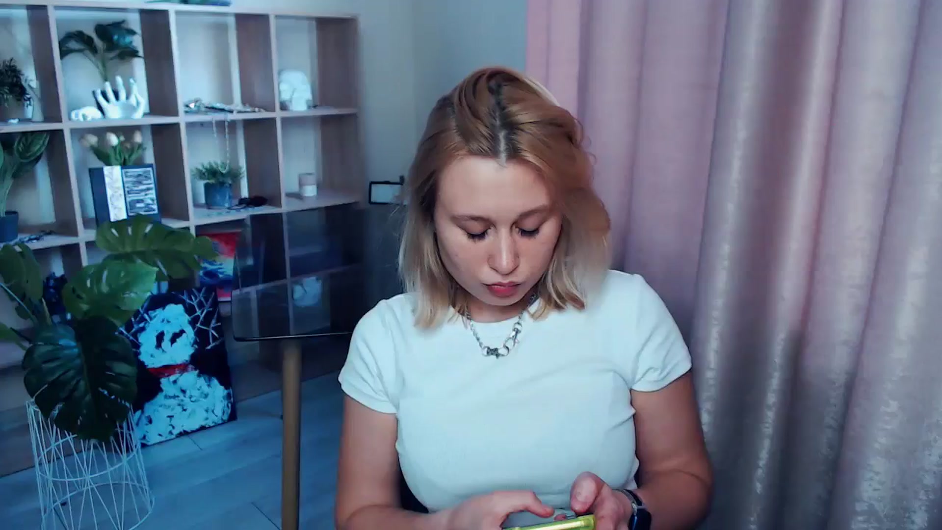 Gallery image thumbnail from Kukla_kolduna's myfreecams stream on, 06/11/2025, 17:06 image 1 of 20