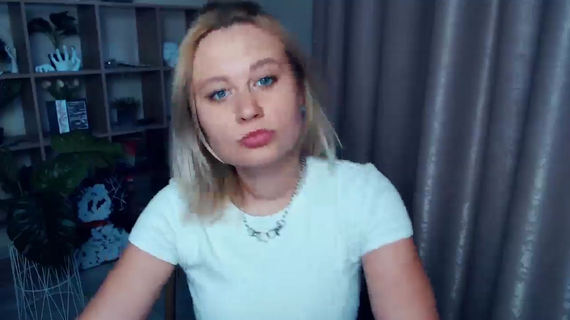 Gallery image thumbnail from Kukla_kolduna's myfreecams stream on, 06/11/2025, 18:10 image 5 of 20