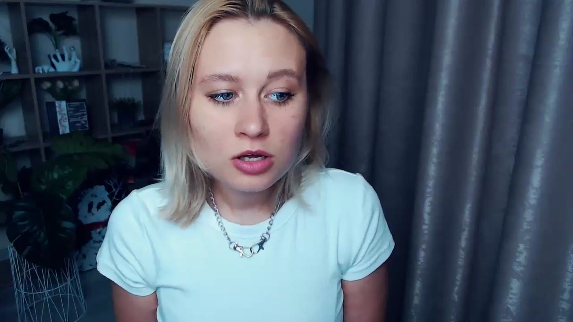 Gallery image thumbnail from Kukla_kolduna's myfreecams stream on, 06/11/2025, 18:10 image 9 of 20