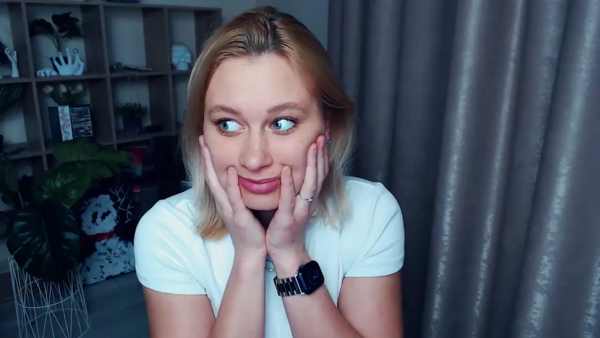 Gallery image thumbnail from Kukla_kolduna's myfreecams stream on, 06/11/2025, 18:10 image 10 of 20