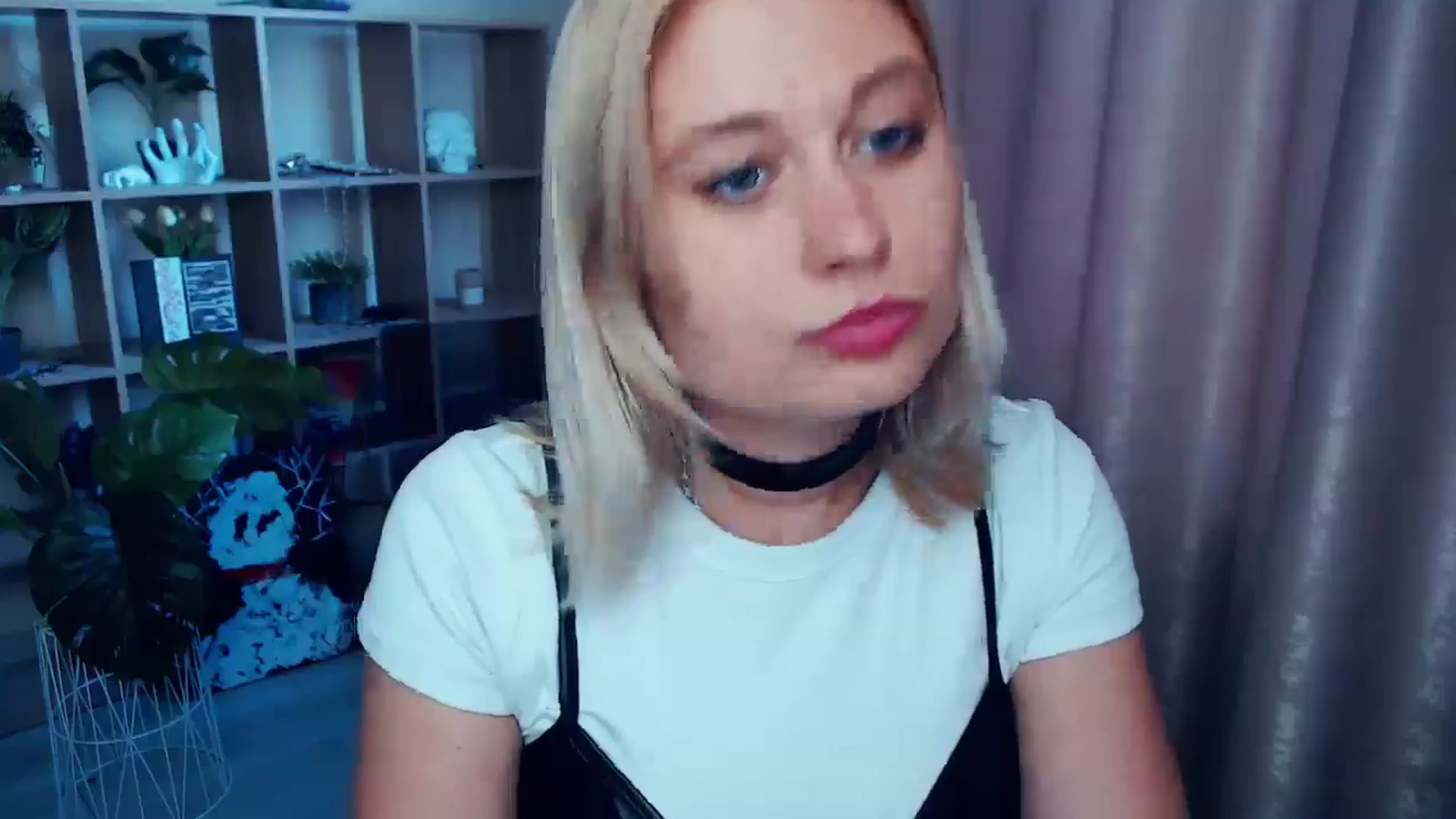 Gallery image thumbnail from Kukla_kolduna's myfreecams stream on, 06/12/2025, 17:20 image 18 of 20