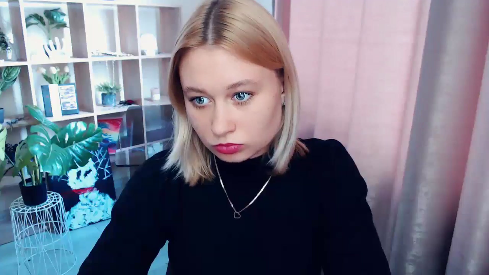 Gallery image thumbnail from Kukla_kolduna's myfreecams stream on, 06/13/2025, 16:05 image 5 of 20