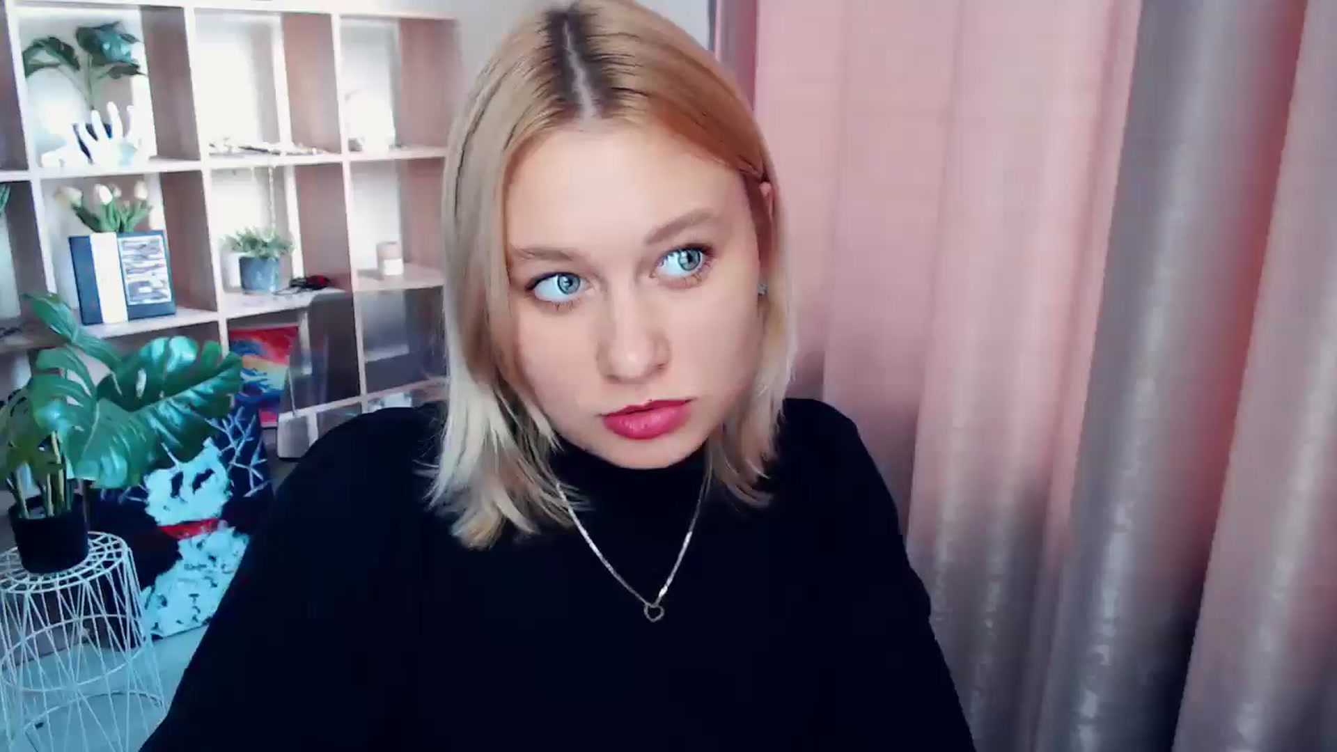 Gallery image thumbnail from Kukla_kolduna's myfreecams stream on, 06/13/2025, 16:05 image 19 of 20