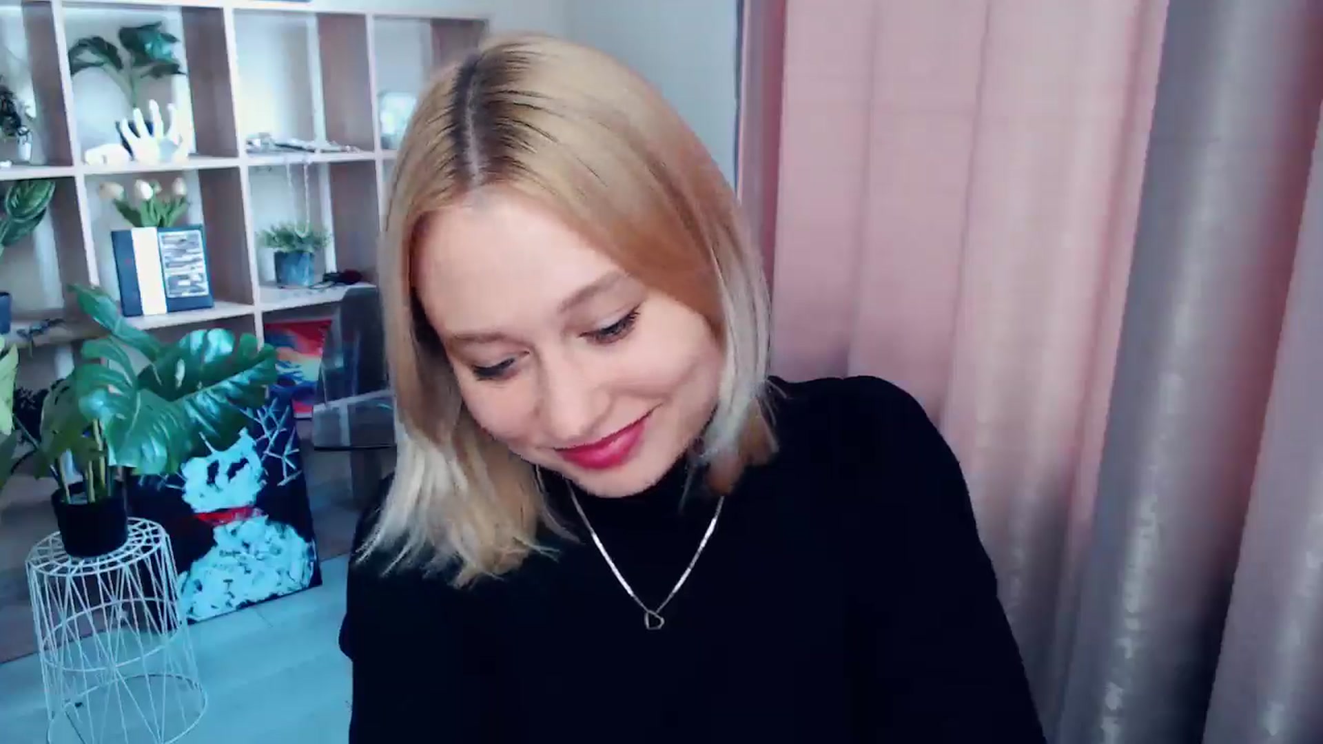 Gallery image thumbnail from Kukla_kolduna's myfreecams stream on, 06/13/2025, 16:05 image 14 of 20