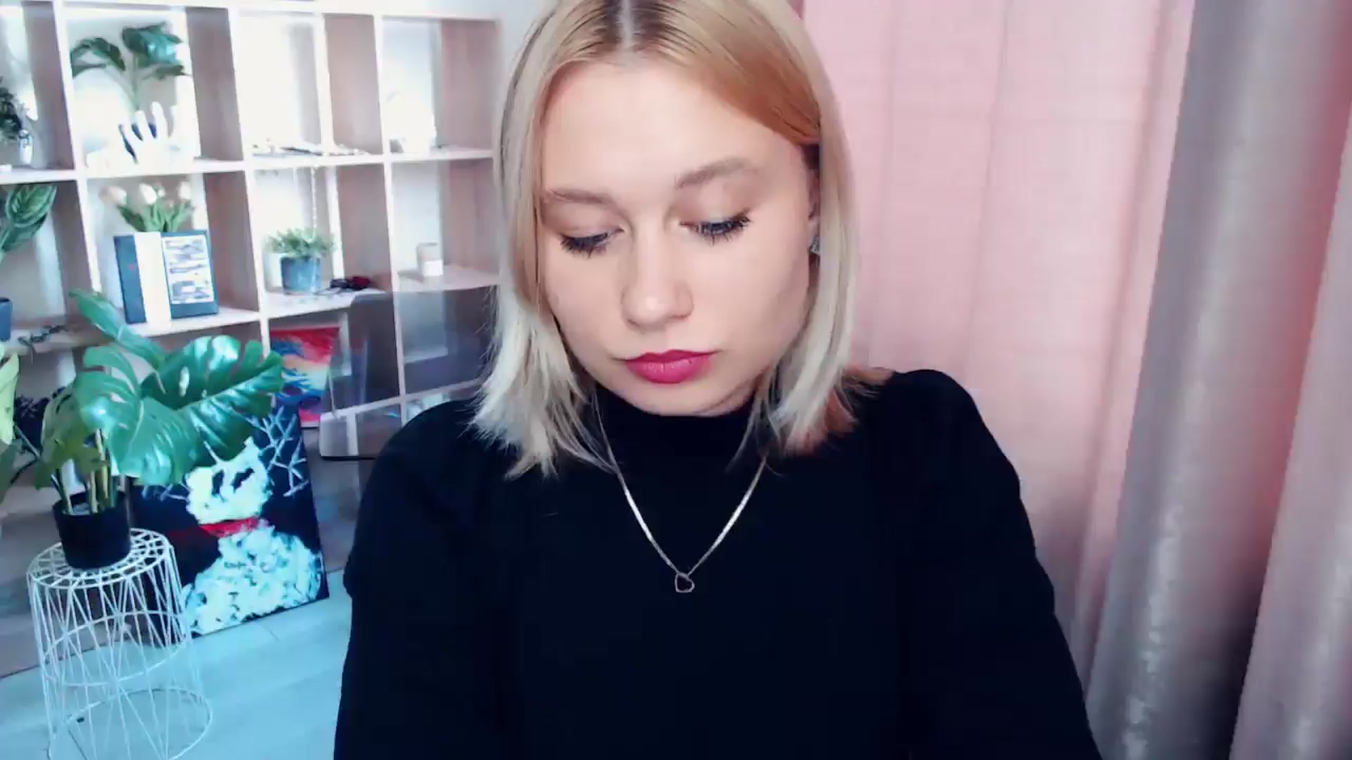 Gallery image thumbnail from Kukla_kolduna's myfreecams stream on, 06/13/2025, 16:05 image 11 of 20