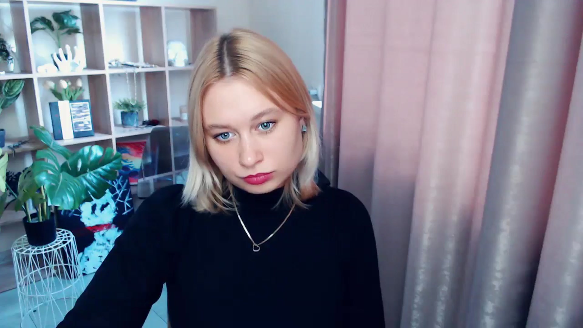 Gallery image thumbnail from Kukla_kolduna's myfreecams stream on, 06/13/2025, 16:05 image 16 of 20