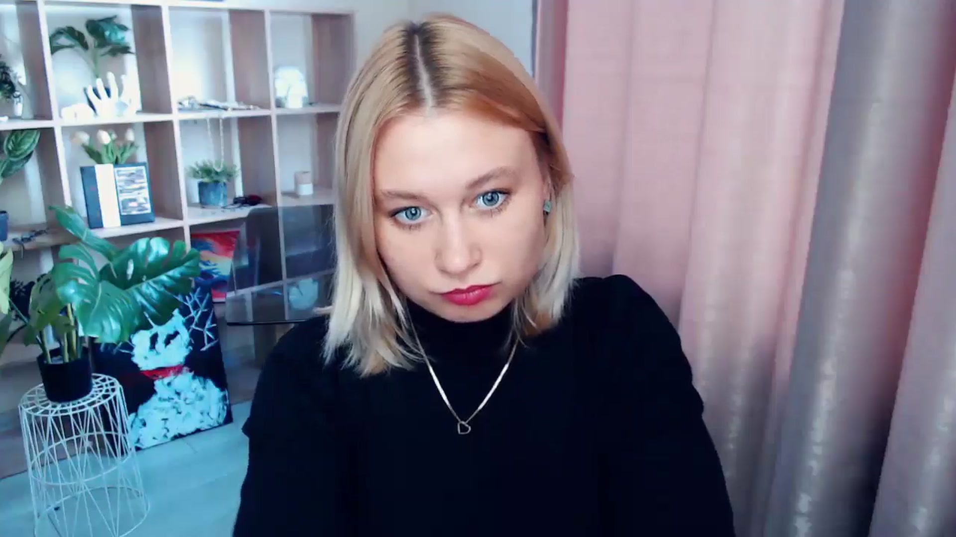 Gallery image thumbnail from Kukla_kolduna's myfreecams stream on, 06/13/2025, 16:05 image 15 of 20