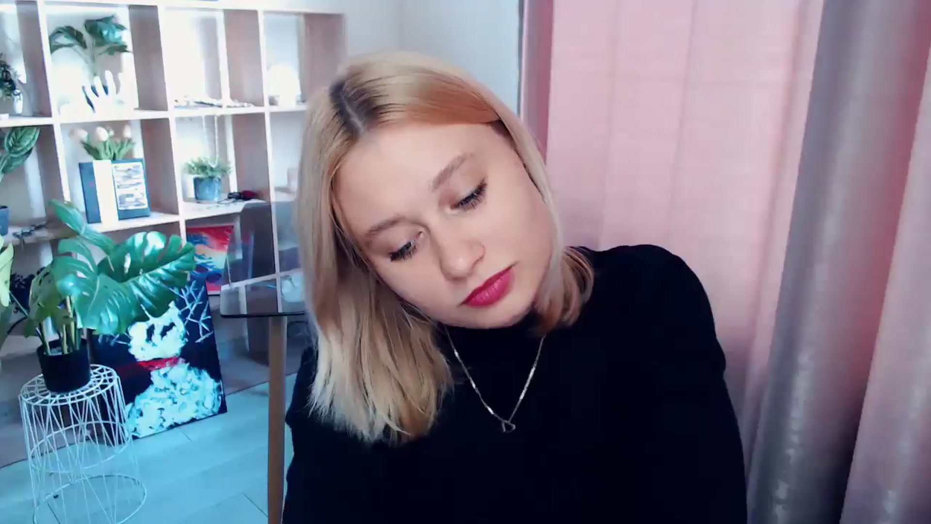 Gallery image thumbnail from Kukla_kolduna's myfreecams stream on, 06/13/2025, 16:05 image 3 of 20