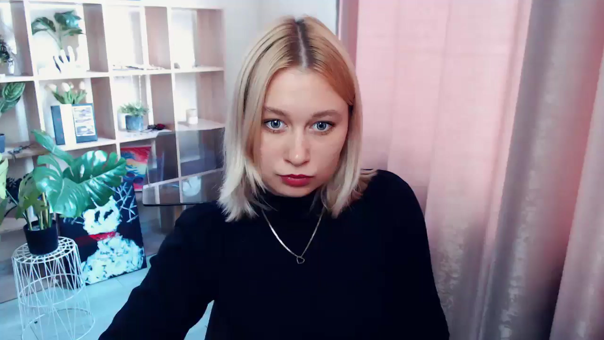 Gallery image thumbnail from Kukla_kolduna's myfreecams stream on, 06/13/2025, 16:05 image 10 of 20