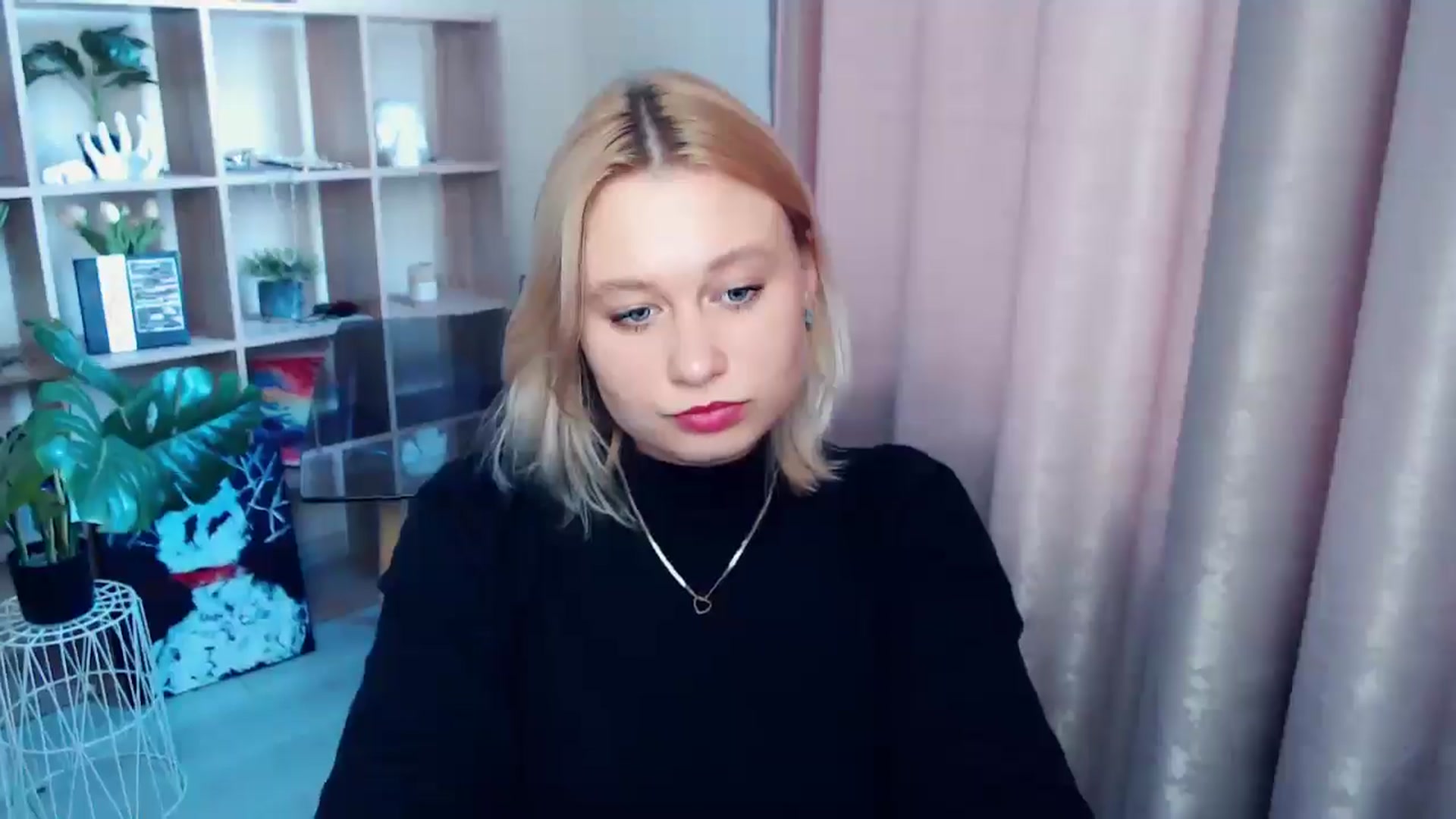 Gallery image thumbnail from Kukla_kolduna's myfreecams stream on, 06/13/2025, 17:17 image 17 of 20