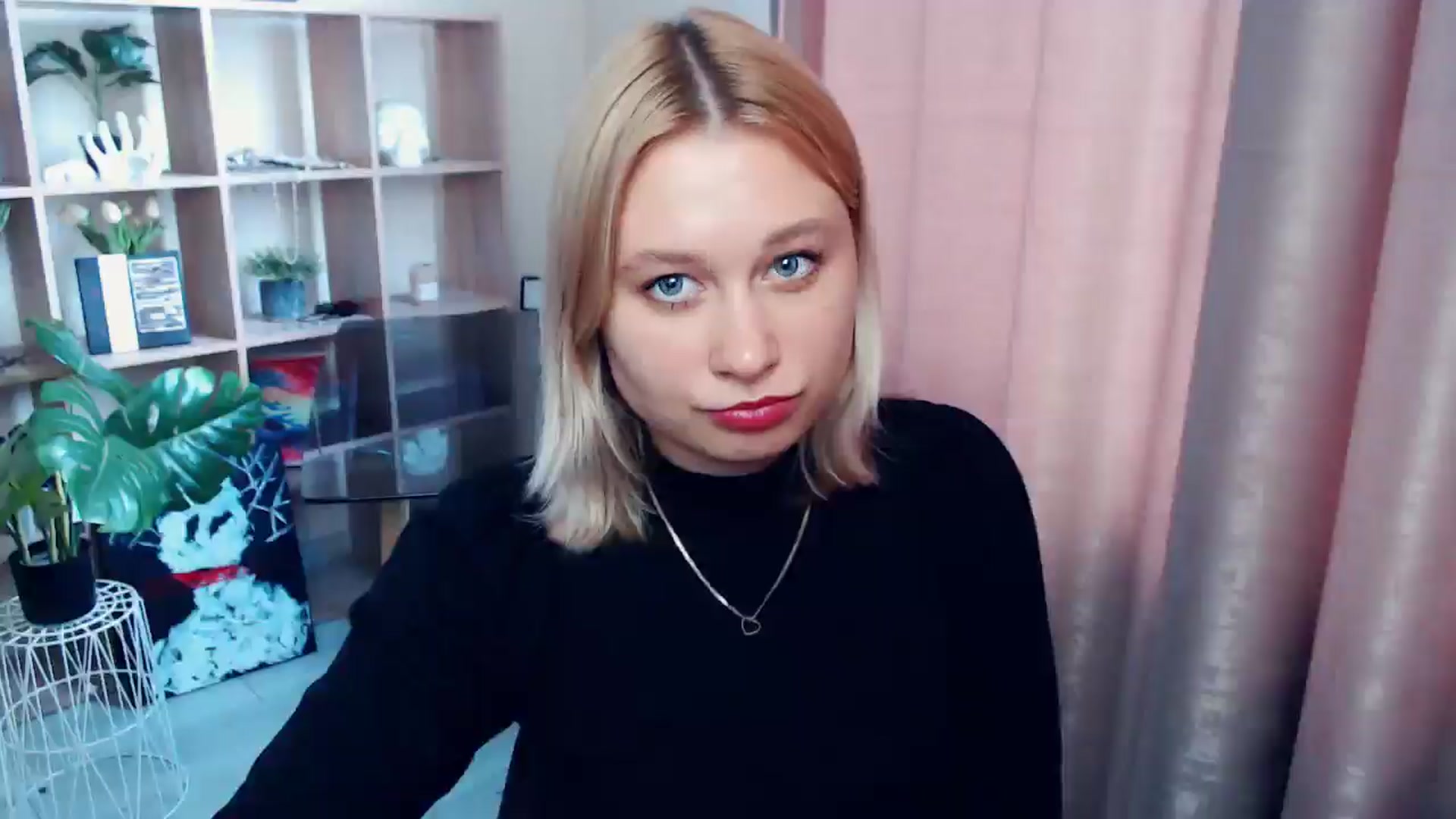 Gallery image thumbnail from Kukla_kolduna's myfreecams stream on, 06/13/2025, 17:17 image 8 of 20