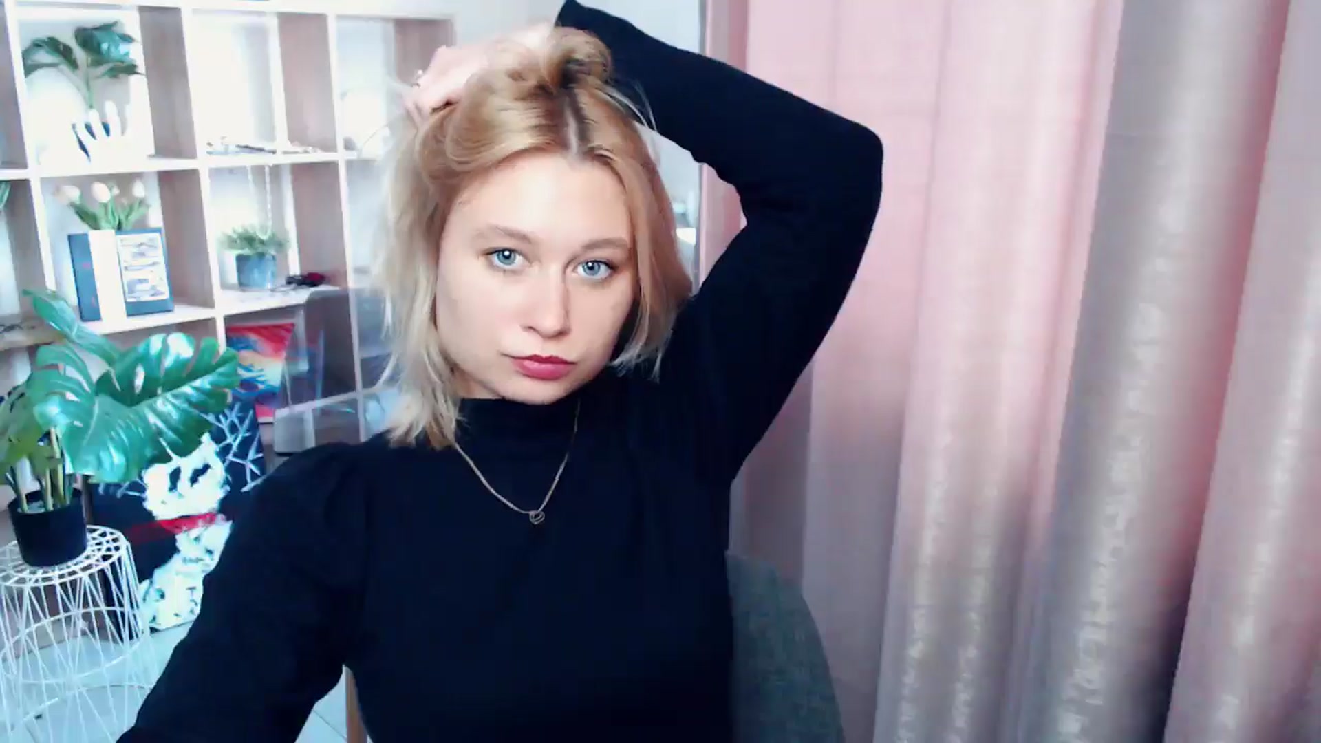 Gallery image thumbnail from Kukla_kolduna's myfreecams stream on, 06/13/2025, 17:17 image 11 of 20