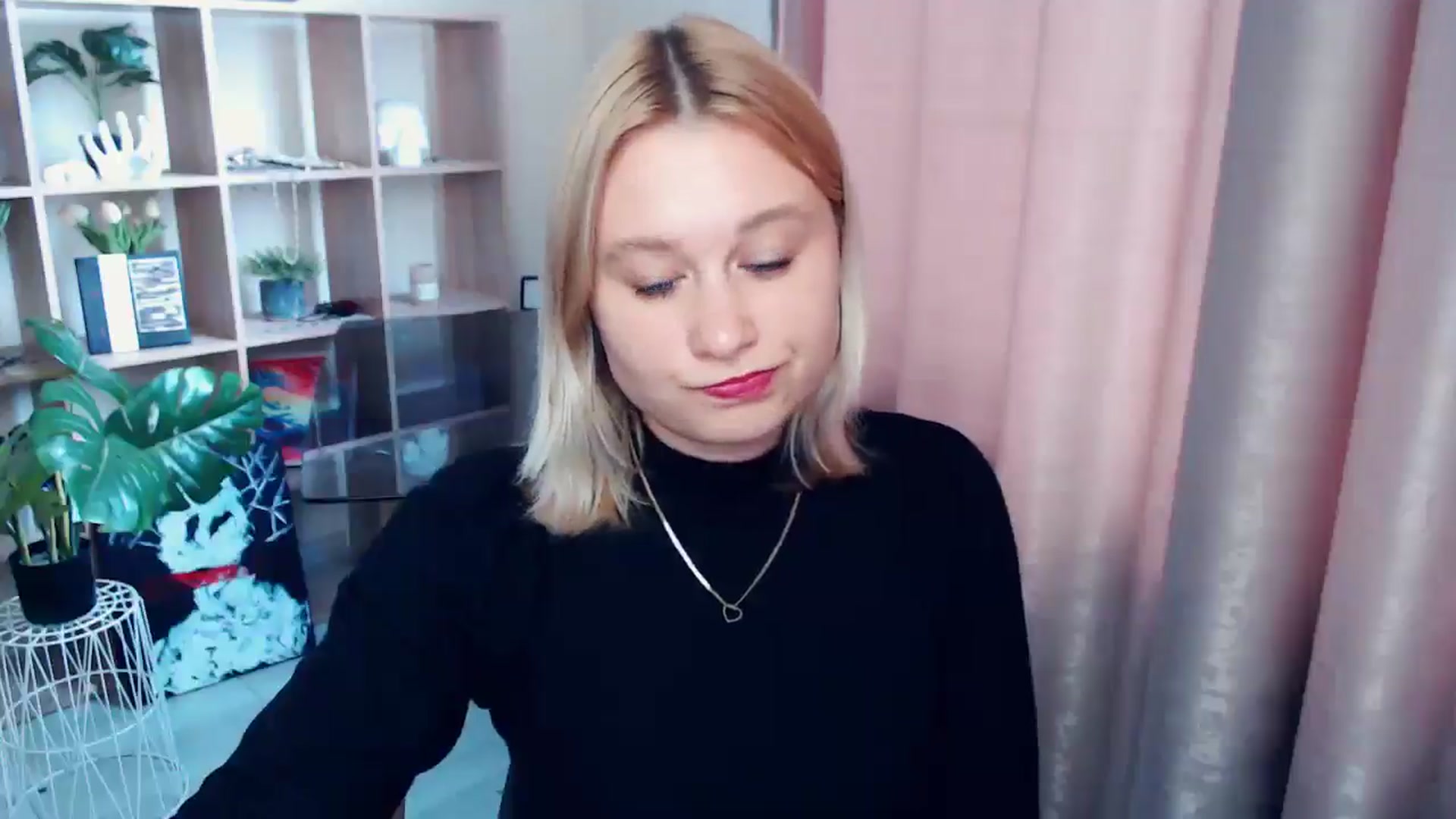 Gallery image thumbnail from Kukla_kolduna's myfreecams stream on, 06/13/2025, 17:17 image 9 of 20