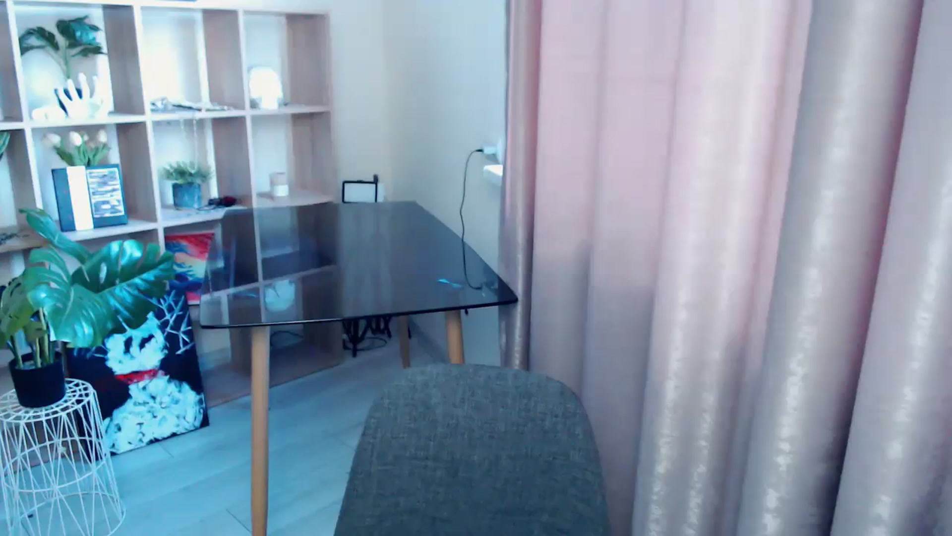 Gallery image thumbnail from Kukla_kolduna's myfreecams stream on, 06/13/2025, 17:17 image 19 of 20