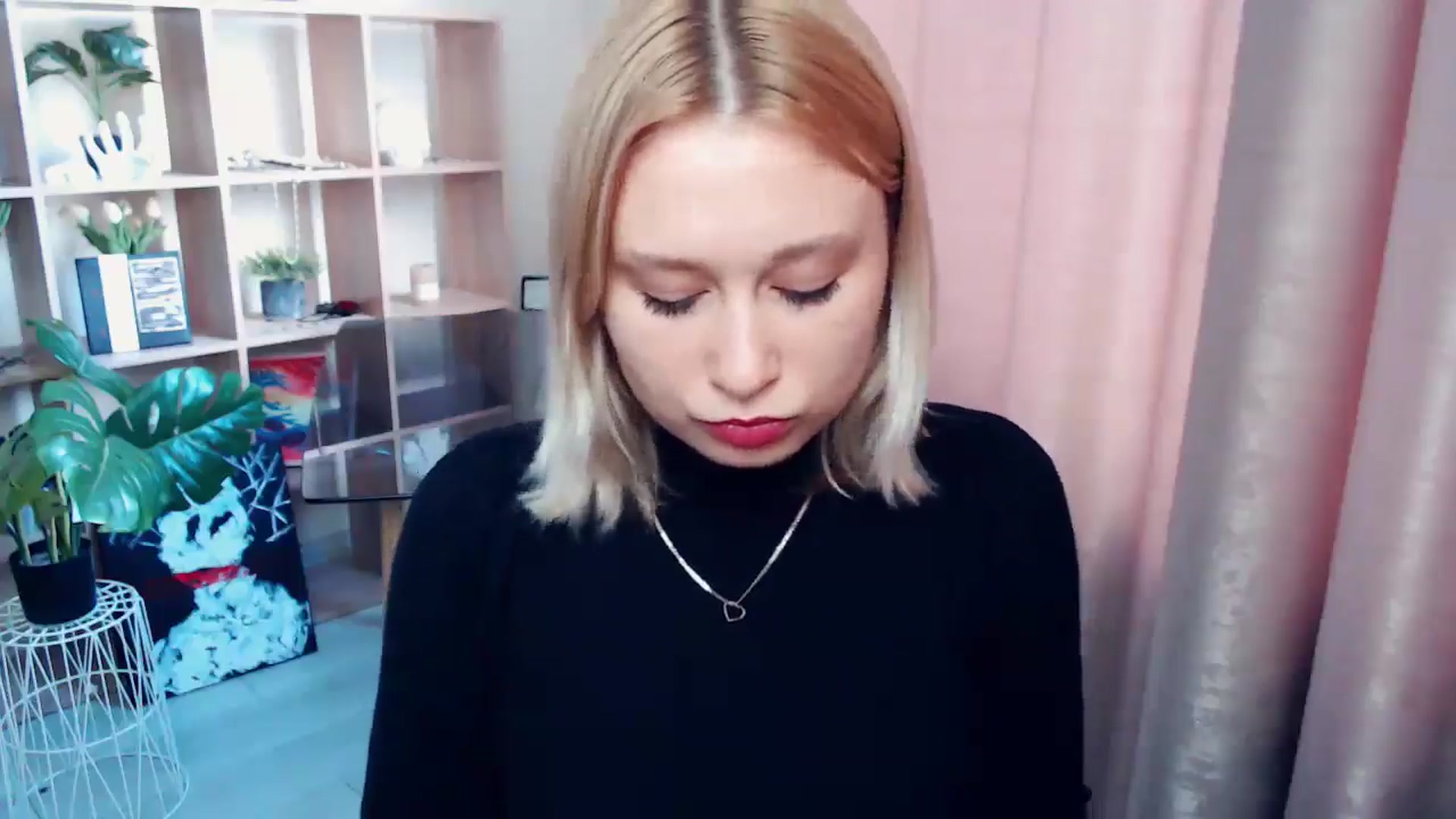 Gallery image thumbnail from Kukla_kolduna's myfreecams stream on, 06/13/2025, 17:17 image 2 of 20