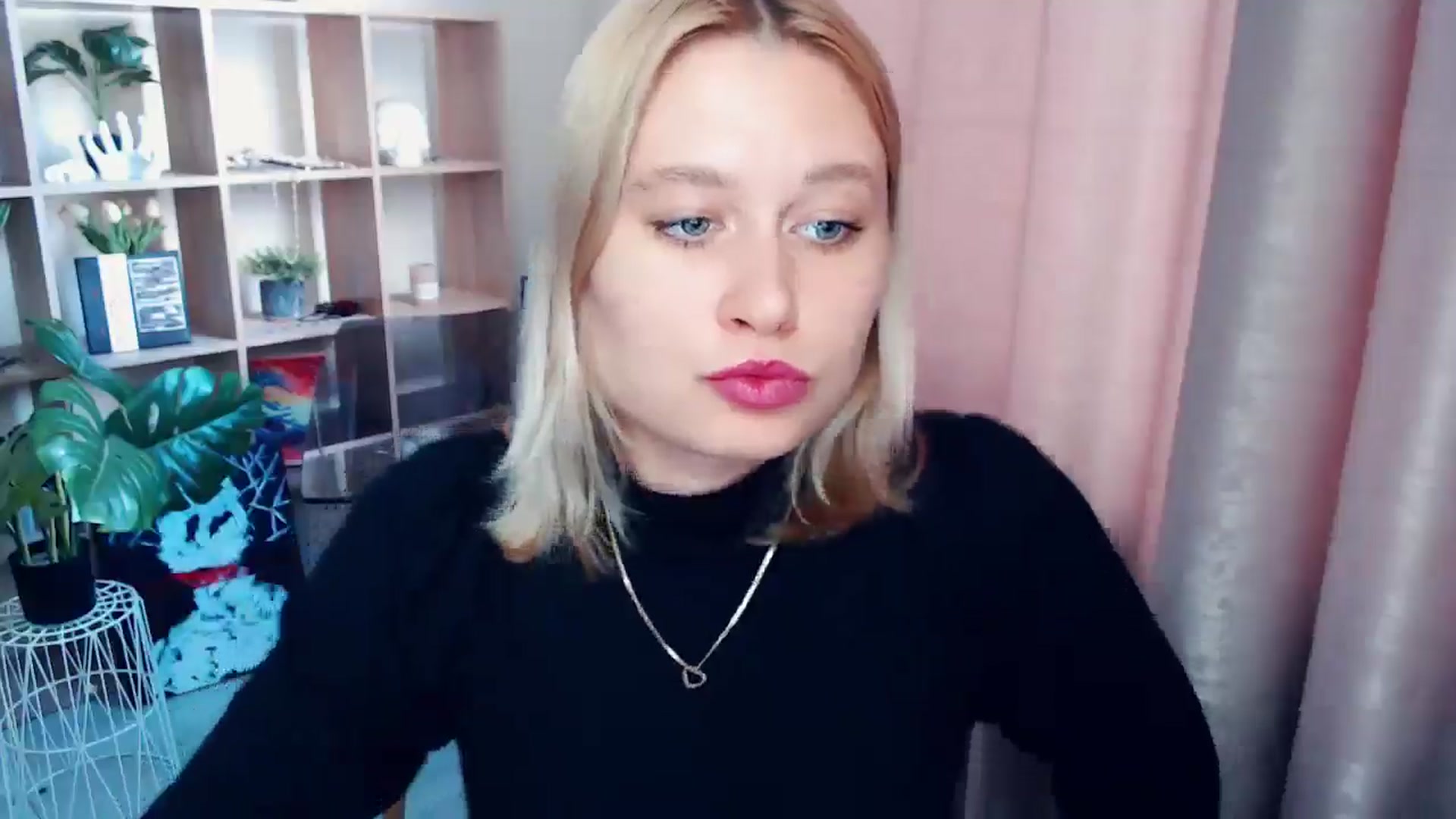 Gallery image thumbnail from Kukla_kolduna's myfreecams stream on, 06/13/2025, 17:17 image 3 of 20